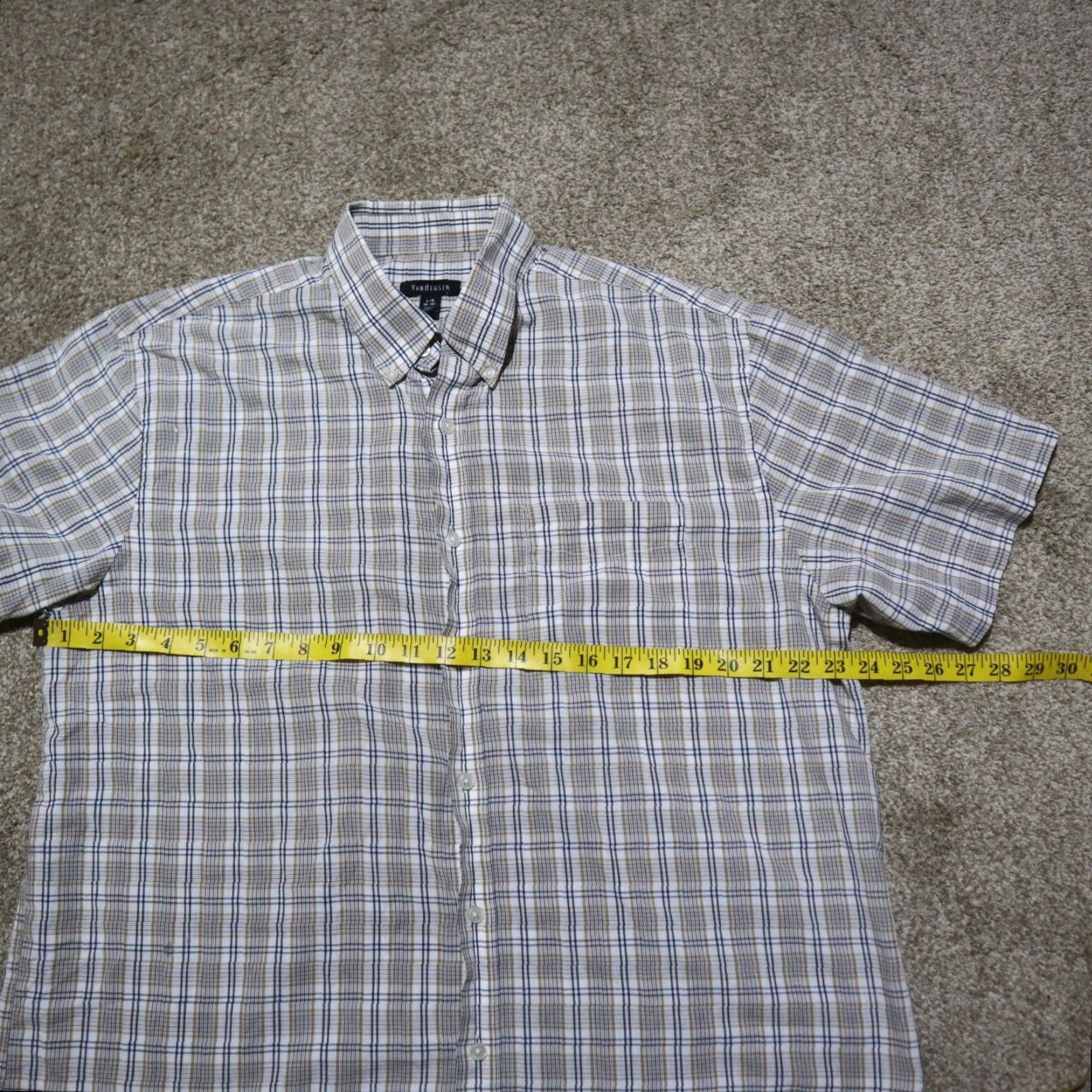 Van Heusen Van Heusen Shirt Mens L Multicolor Plaid Short Sleeve Button-Up Casual Fit Size US L / EU 52-54 / 3 - 4 Thumbnail