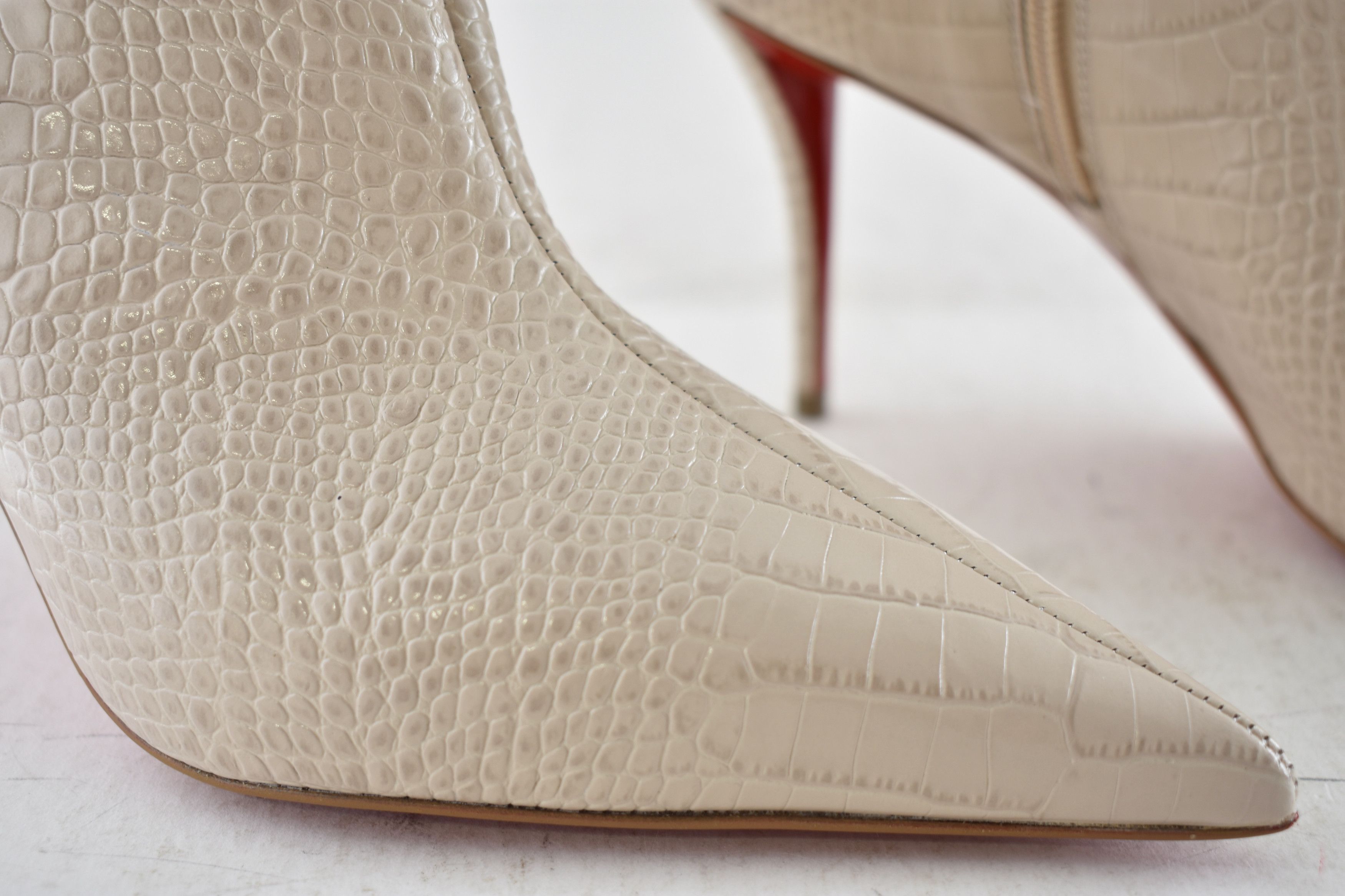Christian Louboutin Miss Z Booty 80 Pearl Beige Croc Short Ankle Heel Boot 40 Size US 10 / IT 40 - 9 Thumbnail