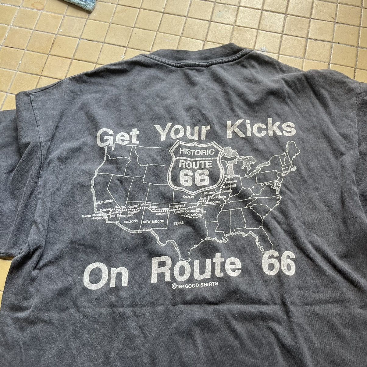 Rap Tees 💥Crazy Sunfaded Route 66 Backhit Get Your Kicks 1994 Size US L / EU 52-54 / 3 - 2 Thumbnail