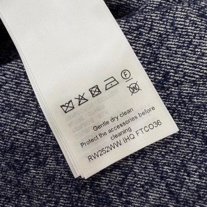 Louis Vuitton Louis Vuitton 25 Blue Grey printed wool mulberry silk jack Size XXS / US 00 / IT 34 - 4 Thumbnail
