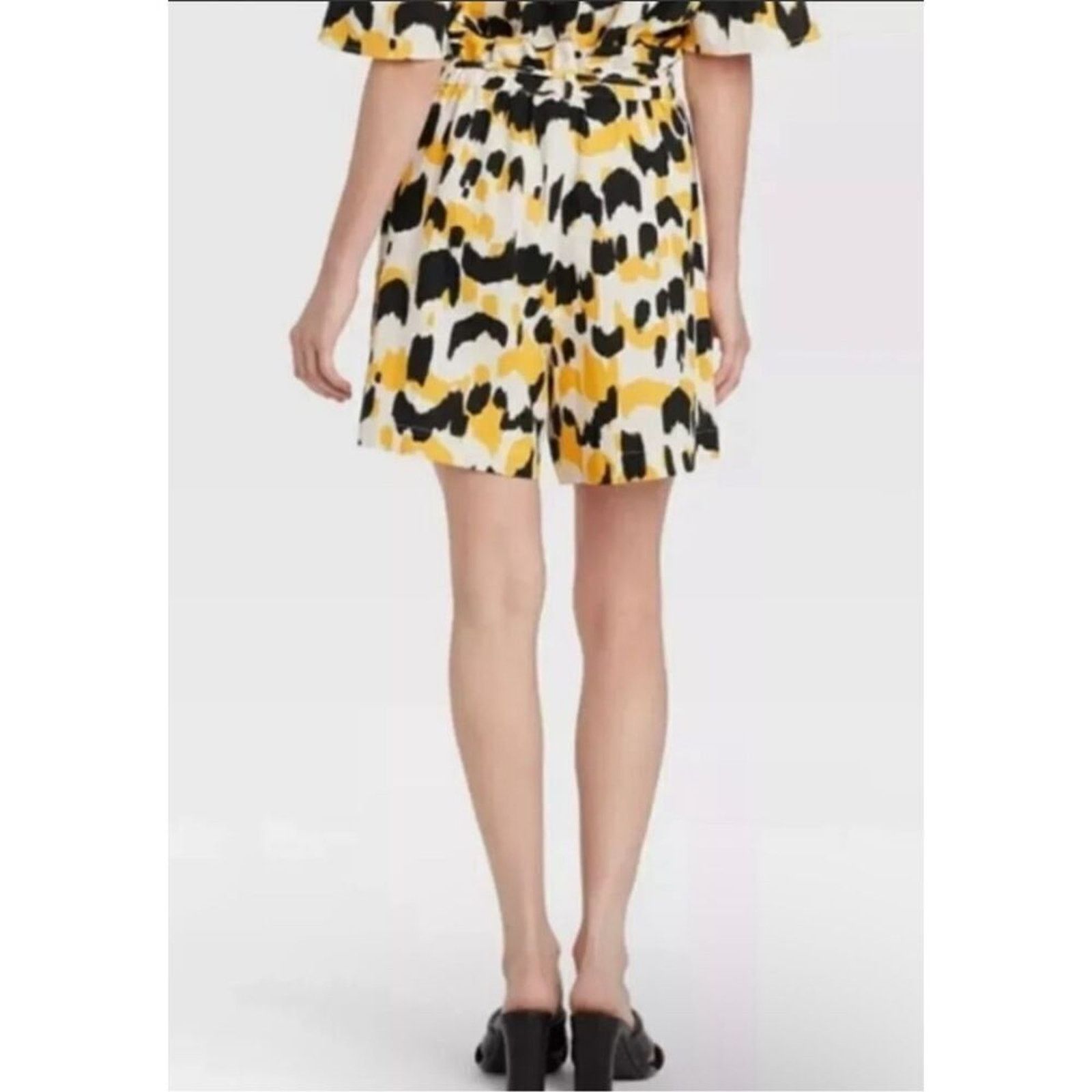 Other Who What Wear Linen Paperbag Shorts XS Yellow Leopard NWOT Size 26" / US 2 / IT 38 - 4 Thumbnail