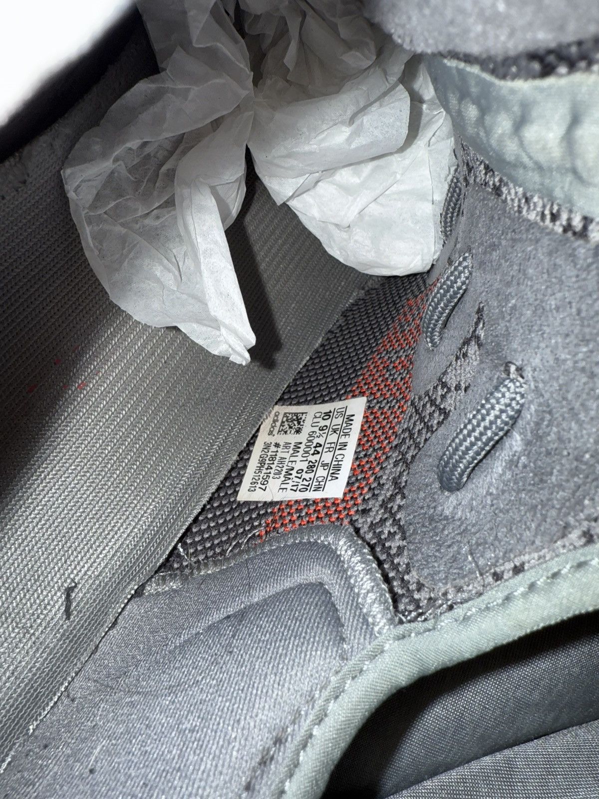 Yeezy adidas Yeezy Boost 350 V2 Beluga 2.0 Size US 10 / EU 43 - 9 Thumbnail