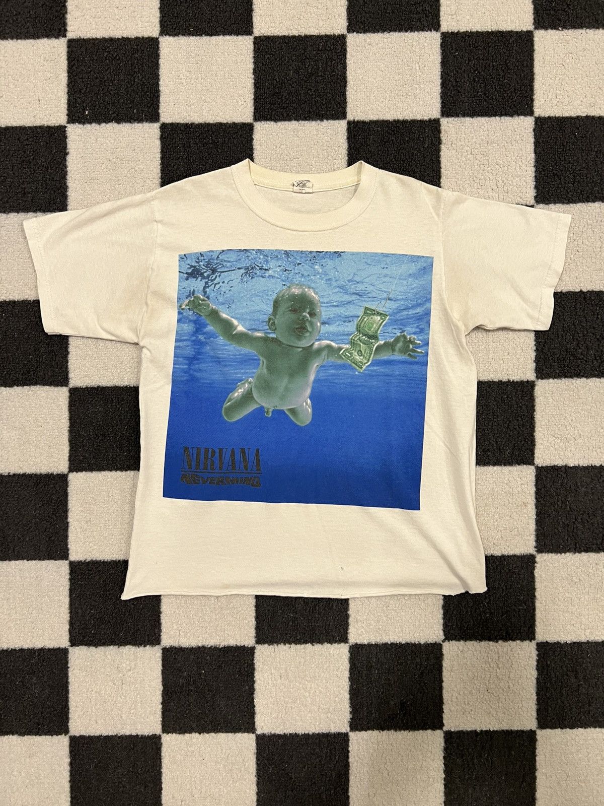 Vintage Vintage 2002 Nirvana Nevermind Tee Size US S / EU 44-46 / 1 - 1 Thumbnail