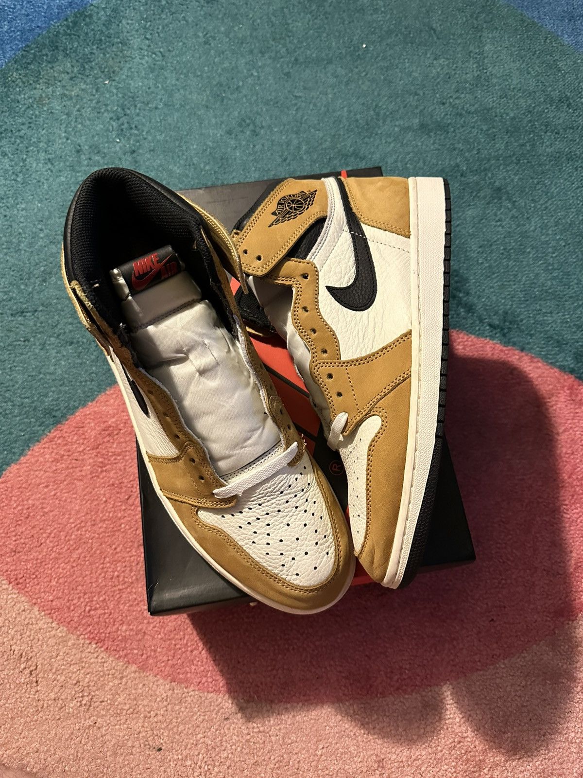 Jordan Brand Air Jordan 1 Retro High OG Rookie of the Year Size US 11.5 / EU 44-45 - 14 Thumbnail
