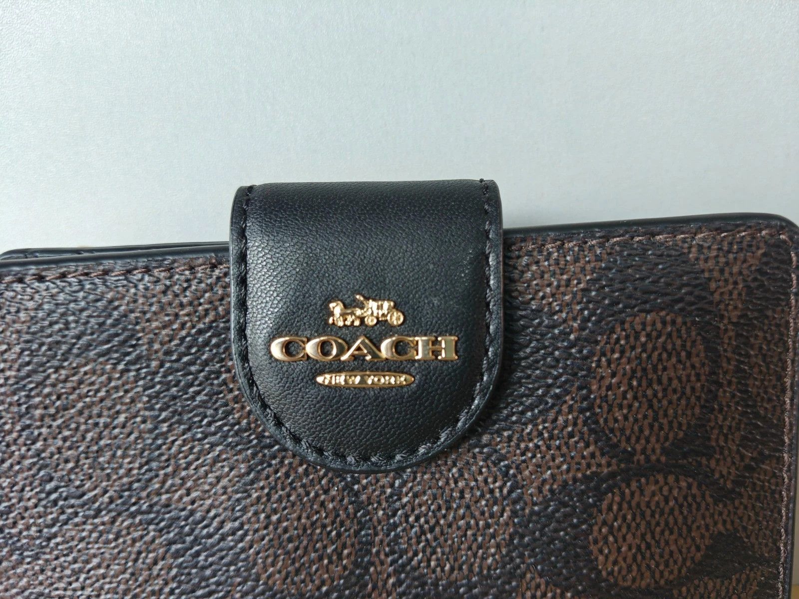 Coach Coach Medium Corner Zip Wallet In Signature T/1016 Size ONE SIZE - 2 Thumbnail