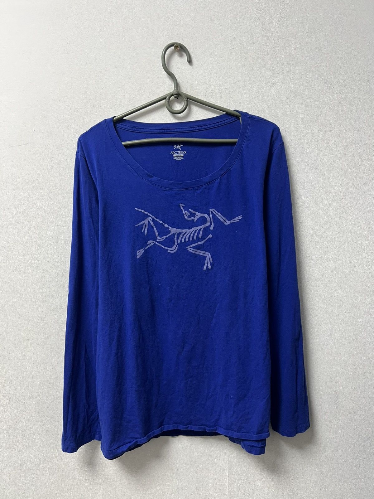 Arc'teryx Arcteryx Long Sleeve T-Shirt Vintage Big Logo Size US XL / EU 56 / 4 - 1 Thumbnail