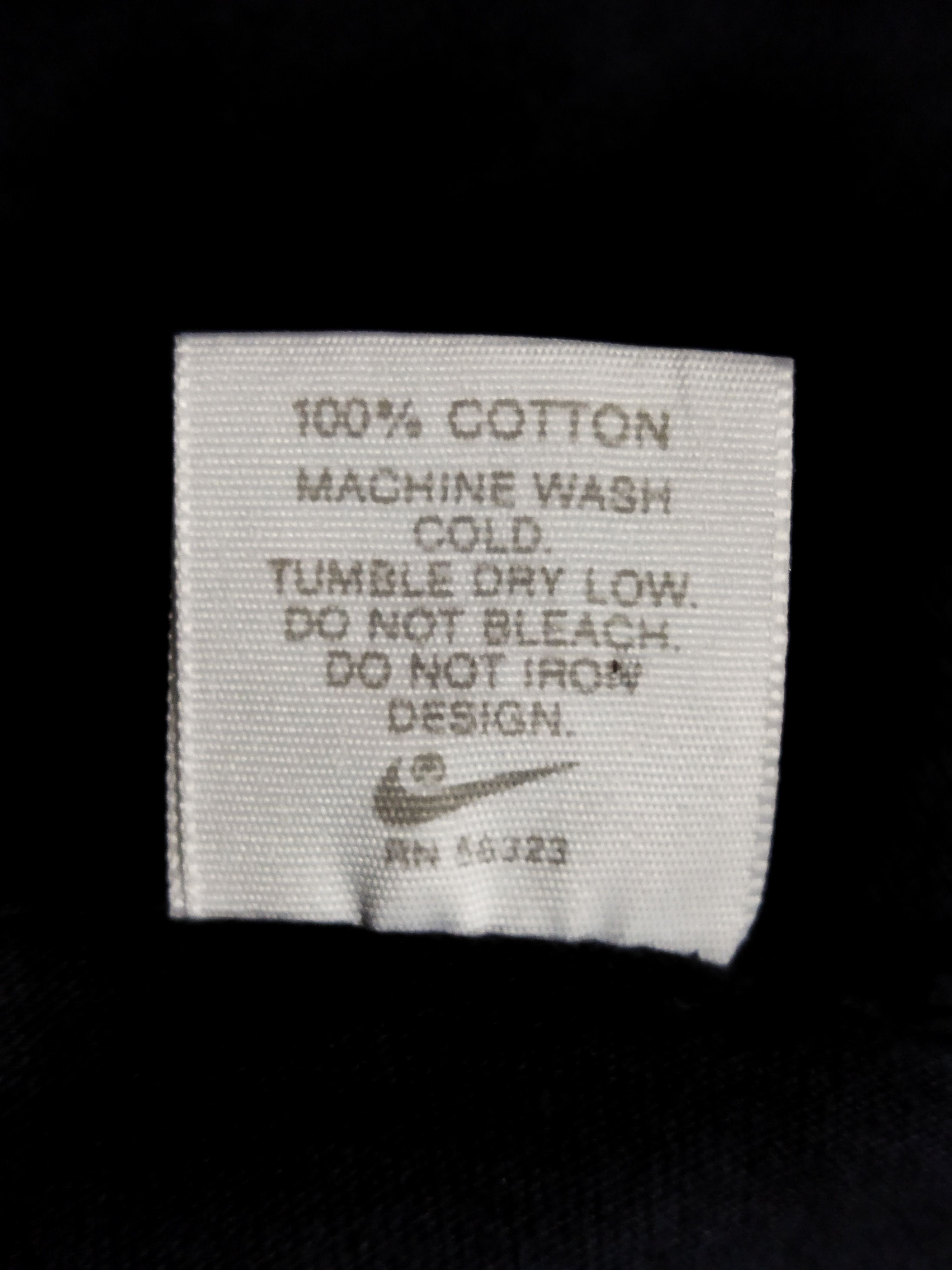 Nike Vintage Nike Tee Size US L / EU 52-54 / 3 - 5 Thumbnail