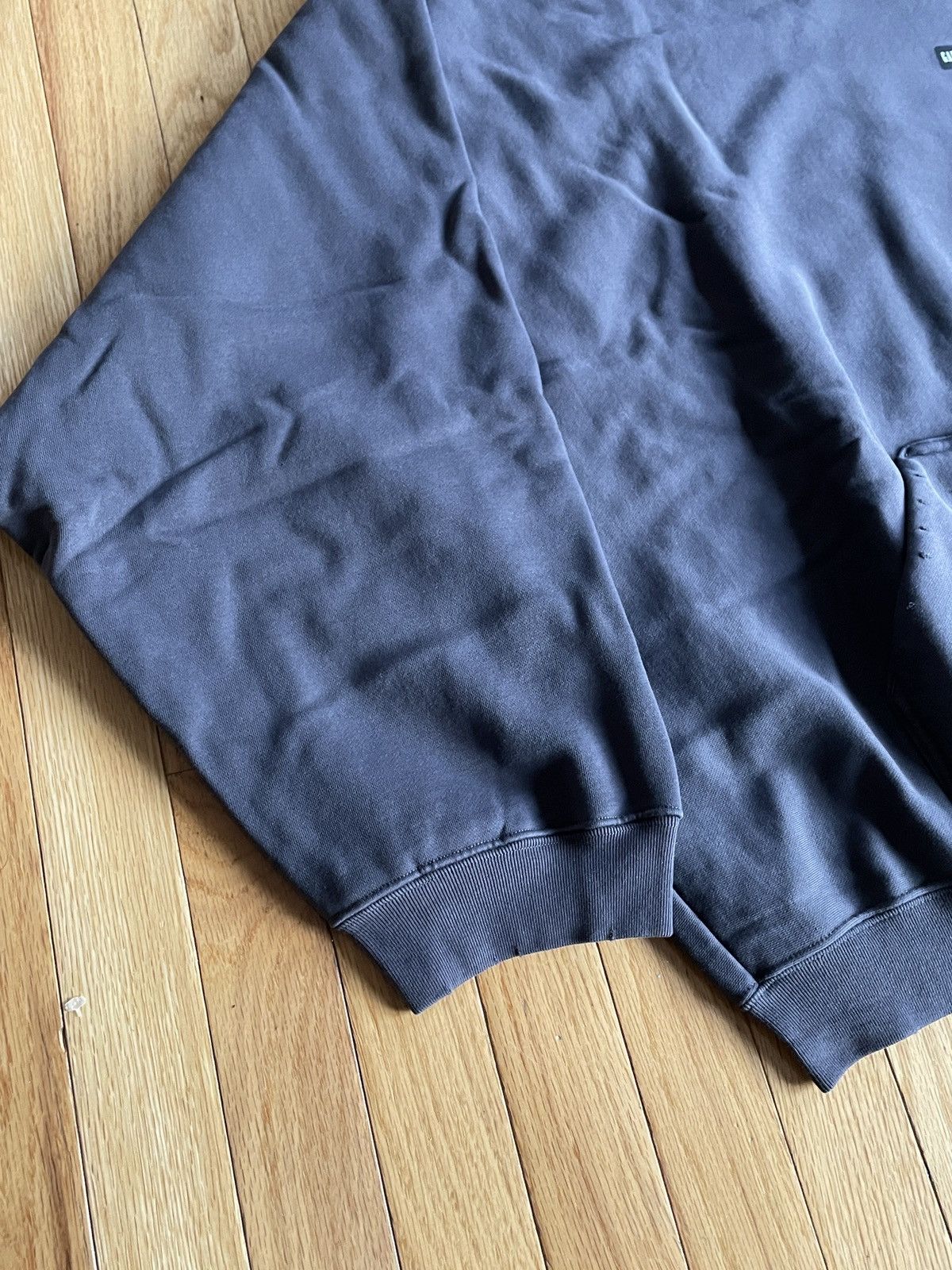 Balenciaga × Gap × Kanye West Yeezy Gap Balenciaga High Neck Distressed Mockneck Sweater Size US XL / EU 56 / 4 - 4 Thumbnail