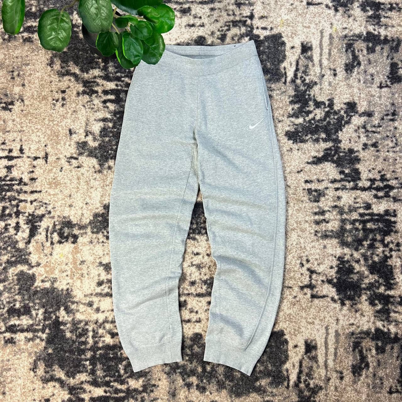 Nike Nike Swoosh Vintage Y2K Baggy Sweatpants Streetwear Style Size US 32 / EU 48 - 1 Thumbnail