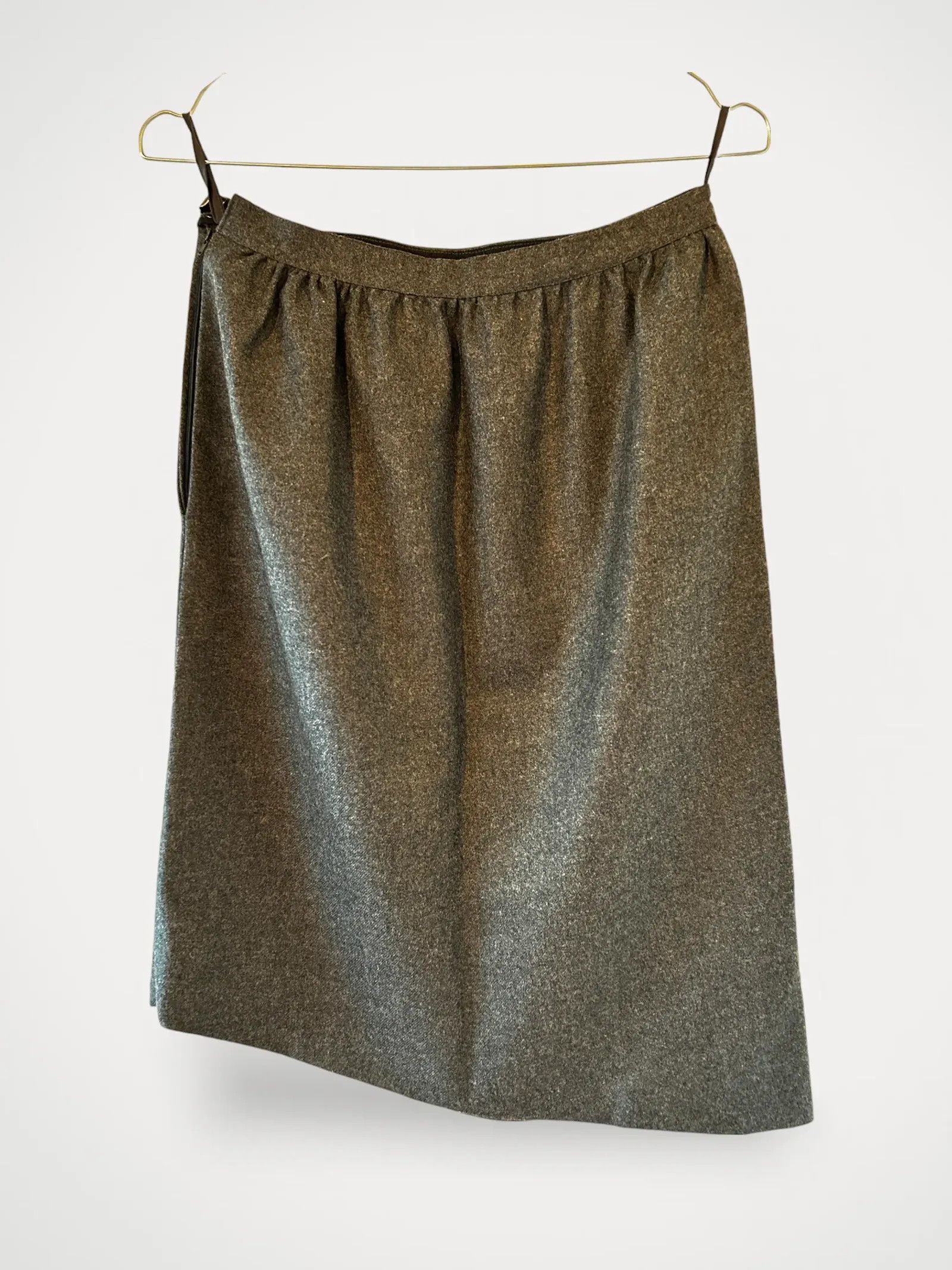 Valentino Valentino Skirt Size 25" / US 0 / IT 36 - 1 Thumbnail
