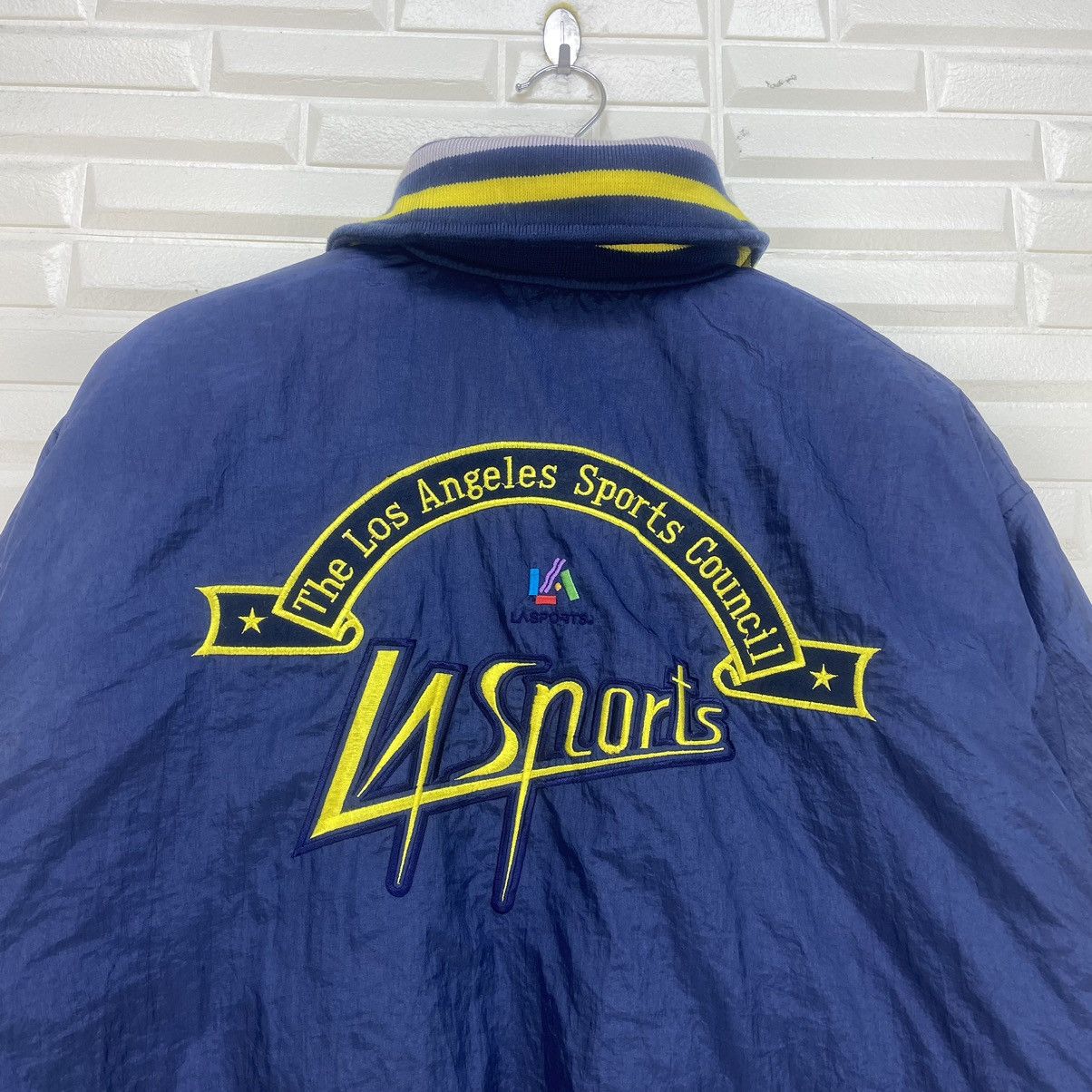 Los Angeles Apparel Vtg The Los Angeles Sports Council LA Sports Nylon Varsity Size US L / EU 52-54 / 3 - 3 Thumbnail