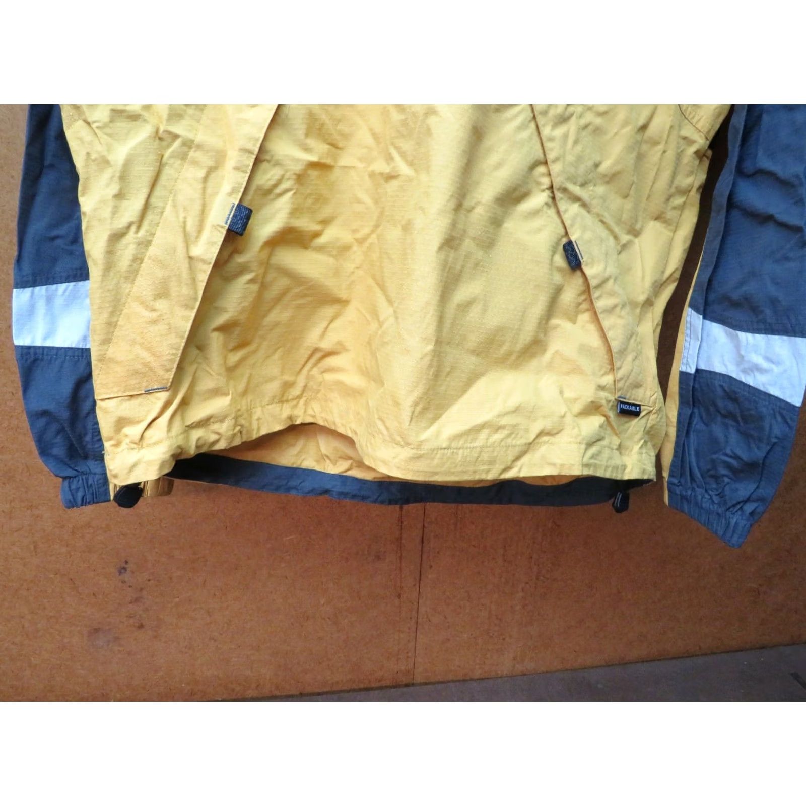 Vintage Columbia Windbreaker Jacket Ladies L Yellow 1/4 Zip Zipper Geometric Princess Casual NYLON Outer Shell Vintage No Size L / US 10 / IT 46 - 4 Thumbnail
