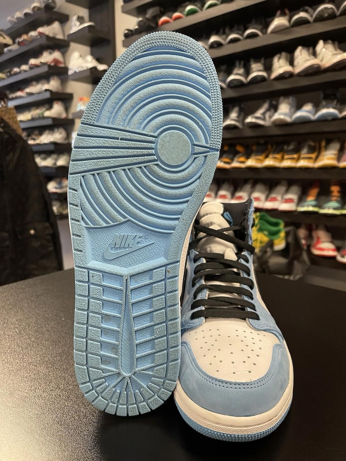 Jordan Brand Size 12.5 - Nike Men’s Air Jordan 1 Retro OG High University Size US 12.5 / EU 45-46 - 10 Thumbnail