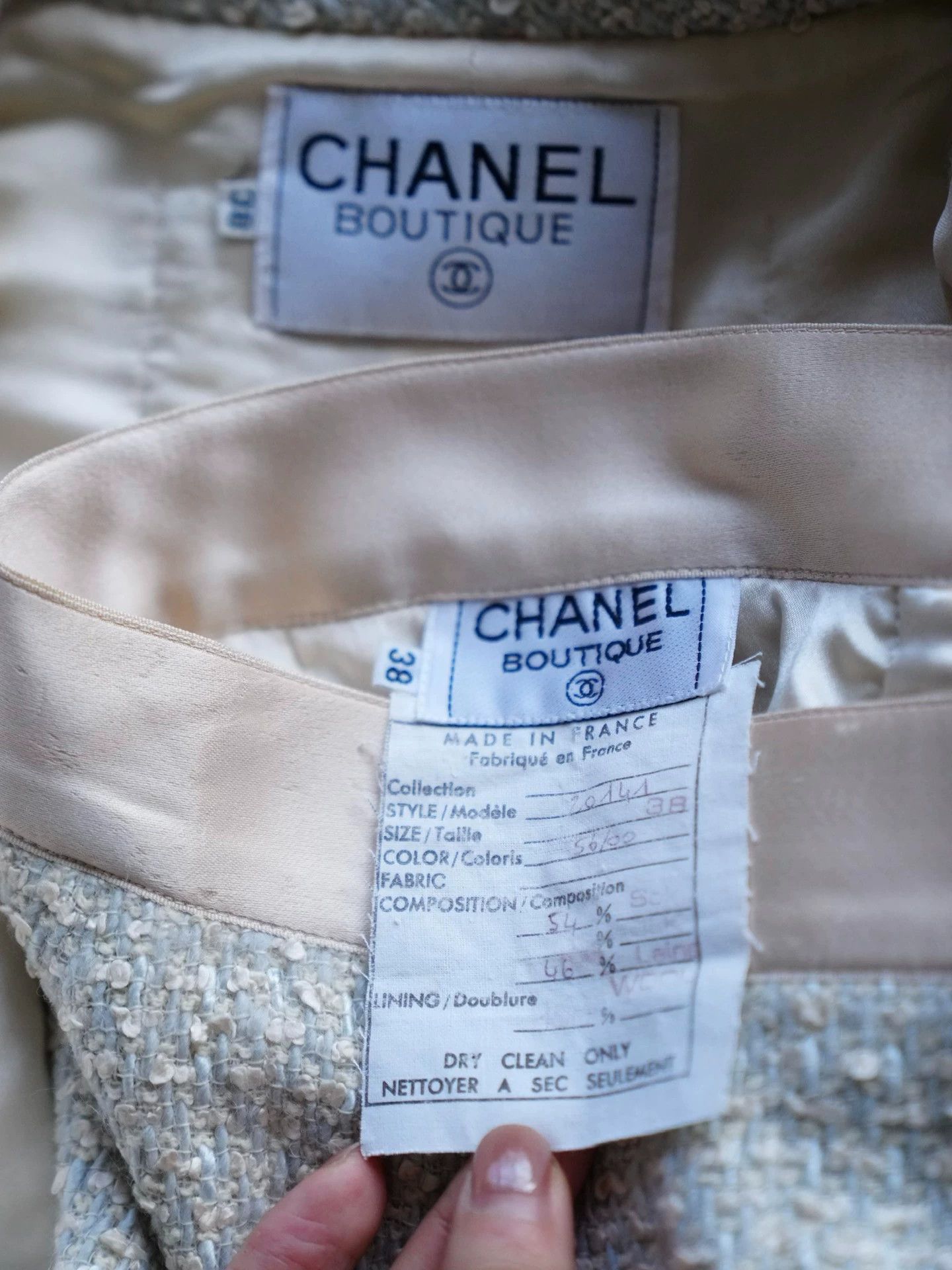 Chanel CHANEL 1990-91 Runway Pale Mint Suit FR38 S-M Silk Wool Tweed Size S / US 4 / IT 40 - 6 Thumbnail