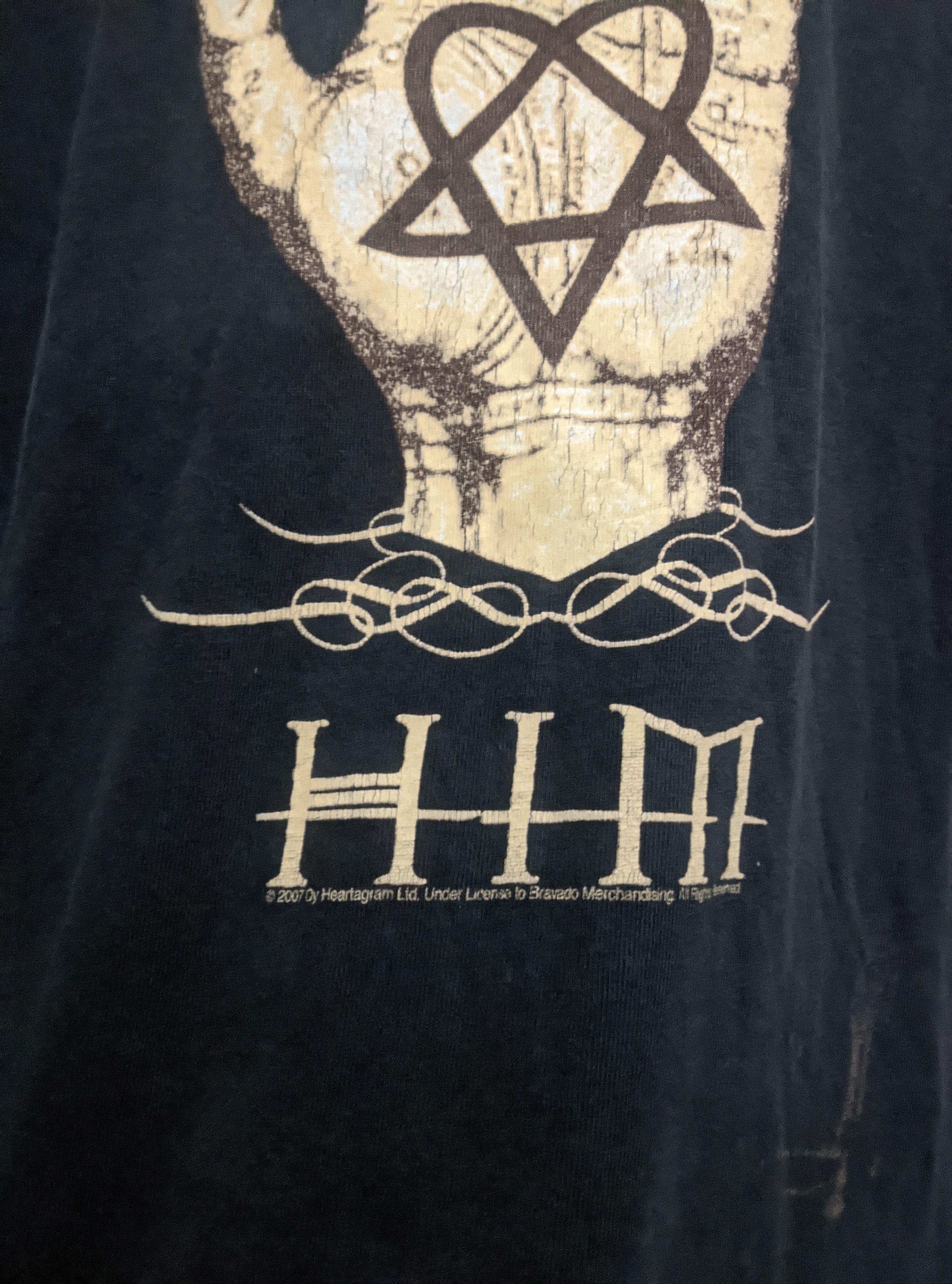 Band Tees Vintage 2007 him heartgram goth rock t shirt Size US L / EU 52-54 / 3 - 4 Thumbnail
