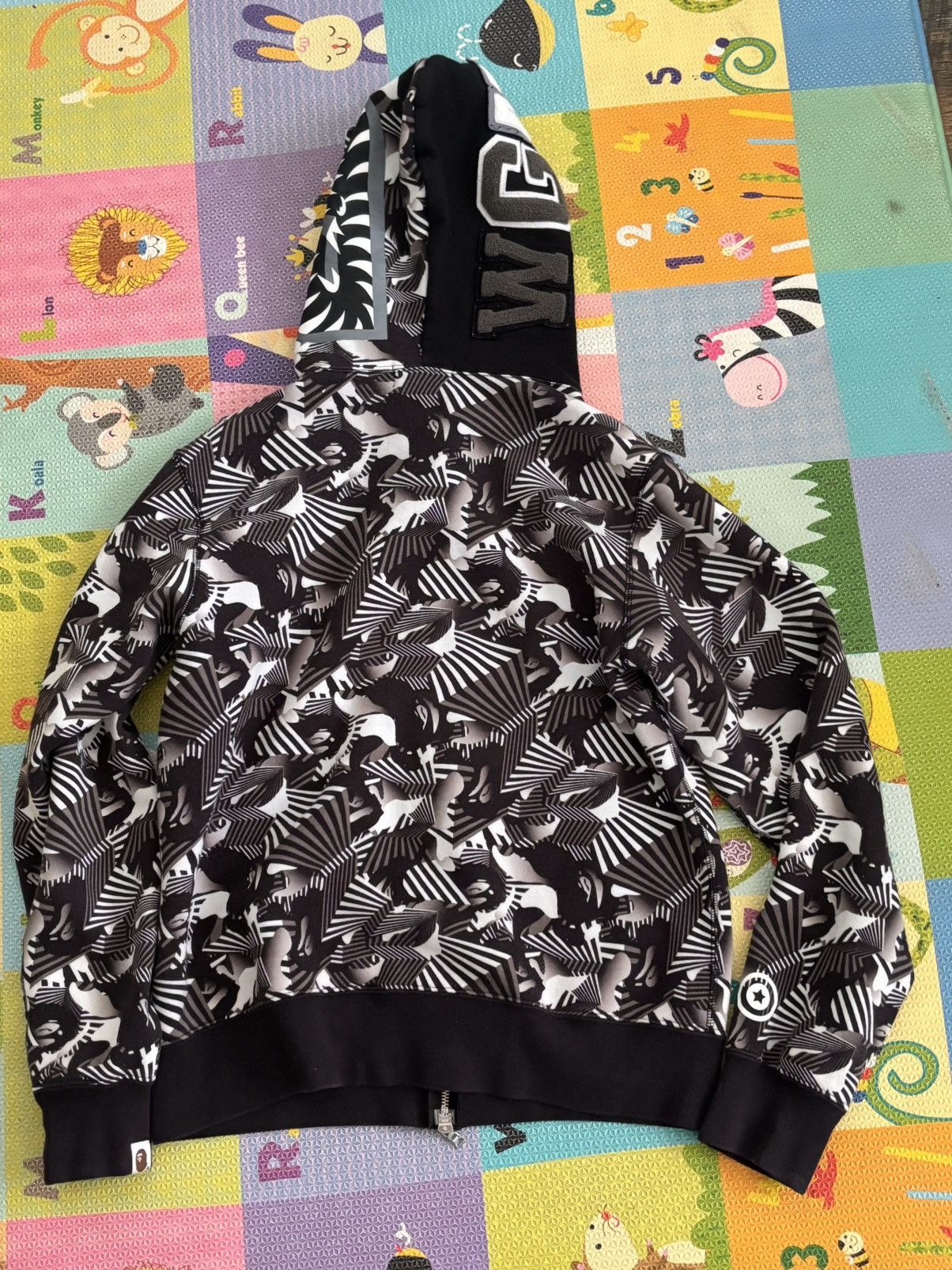 Bape BAPE Camo Full-Zip Size US L / EU 52-54 / 3 - 2 Thumbnail