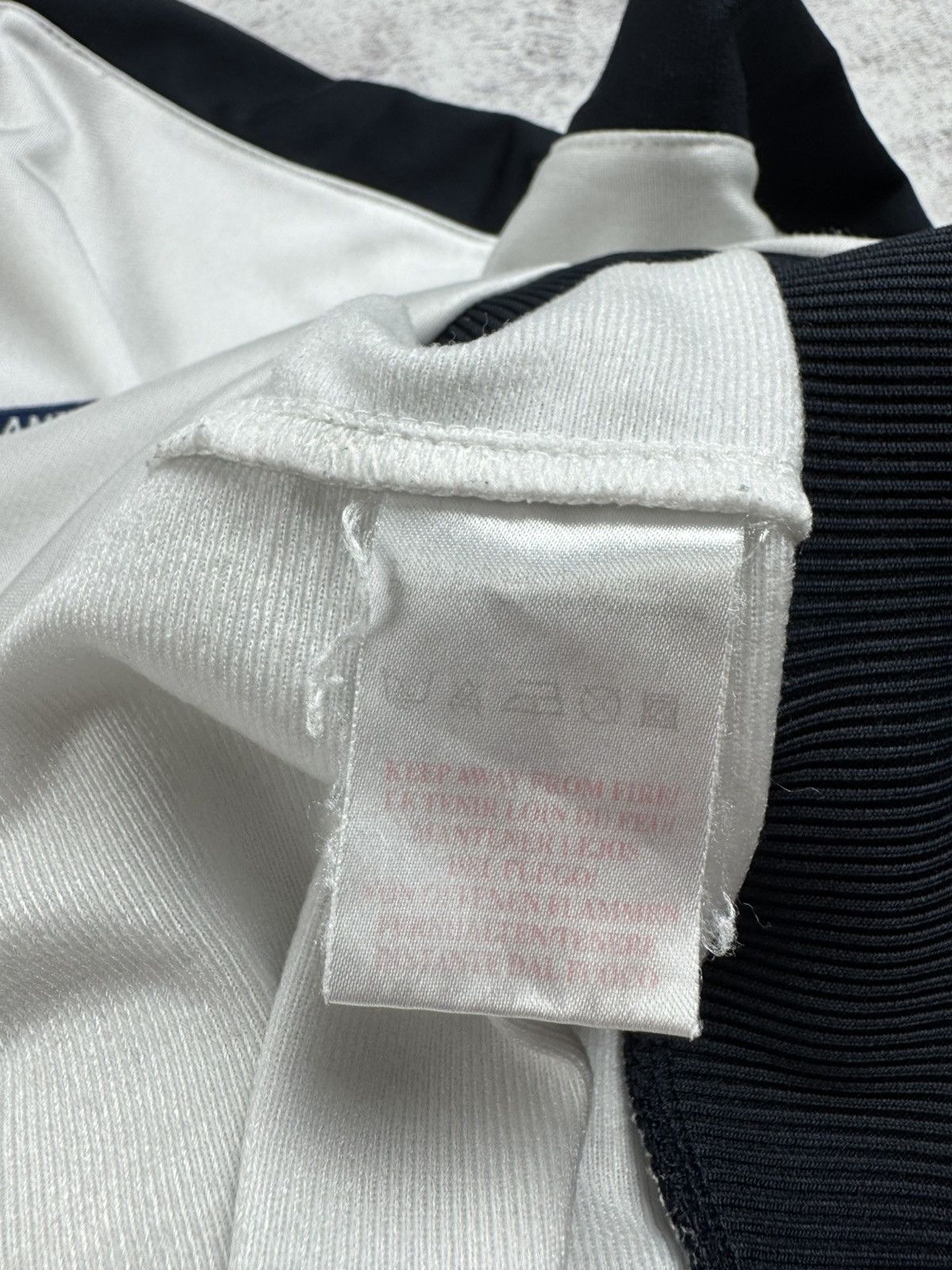 Umbro England Track National Vintage Training Umbro Soccer Football Zip Jacket Jersey Size US L / EU 52-54 / 3 - 12 Thumbnail