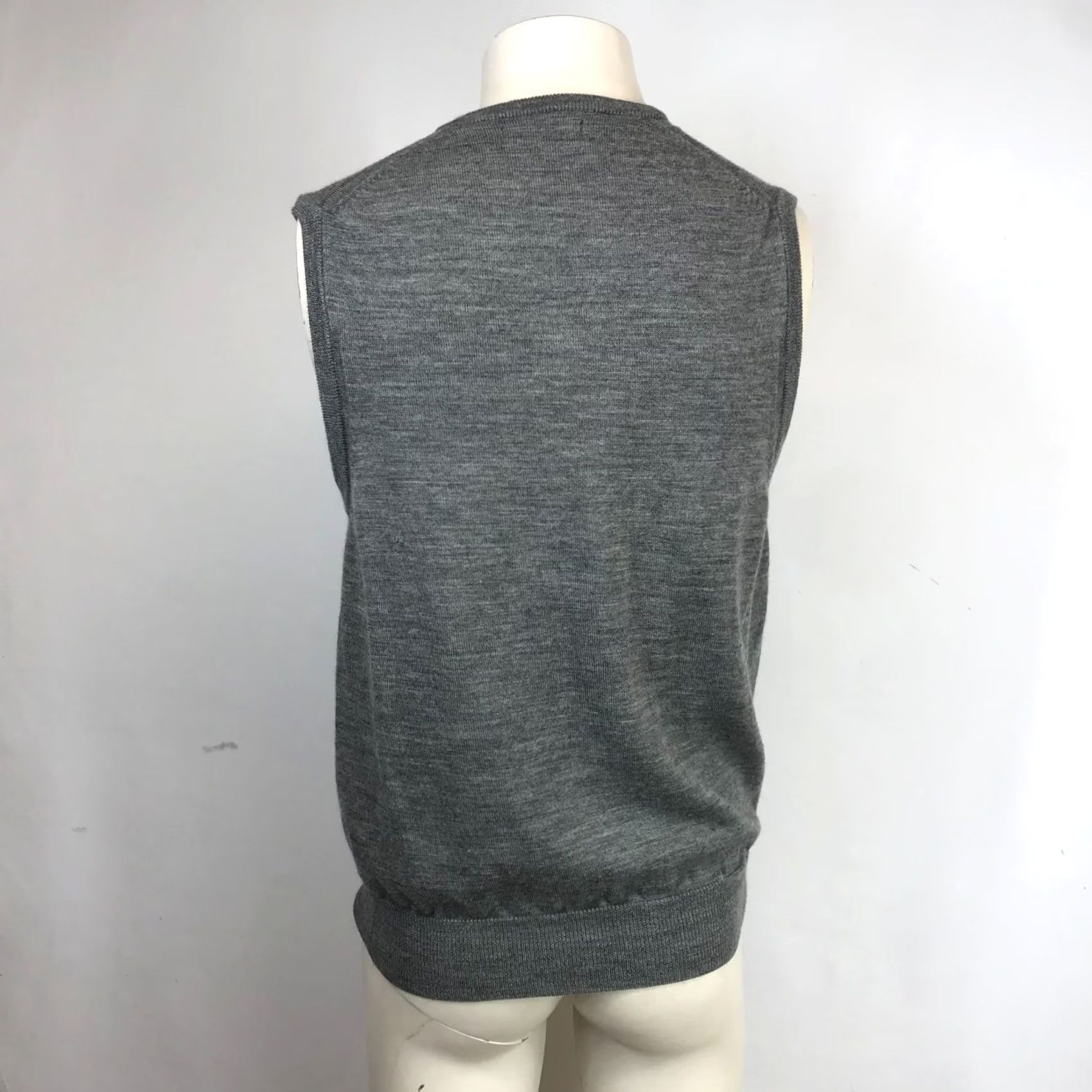Vintage EXPRESS DESIGN STUDIO Vest Mens L Gray SLEEVELESS NECK MERINO WOOL Size US L / EU 52-54 / 3 - 5 Thumbnail