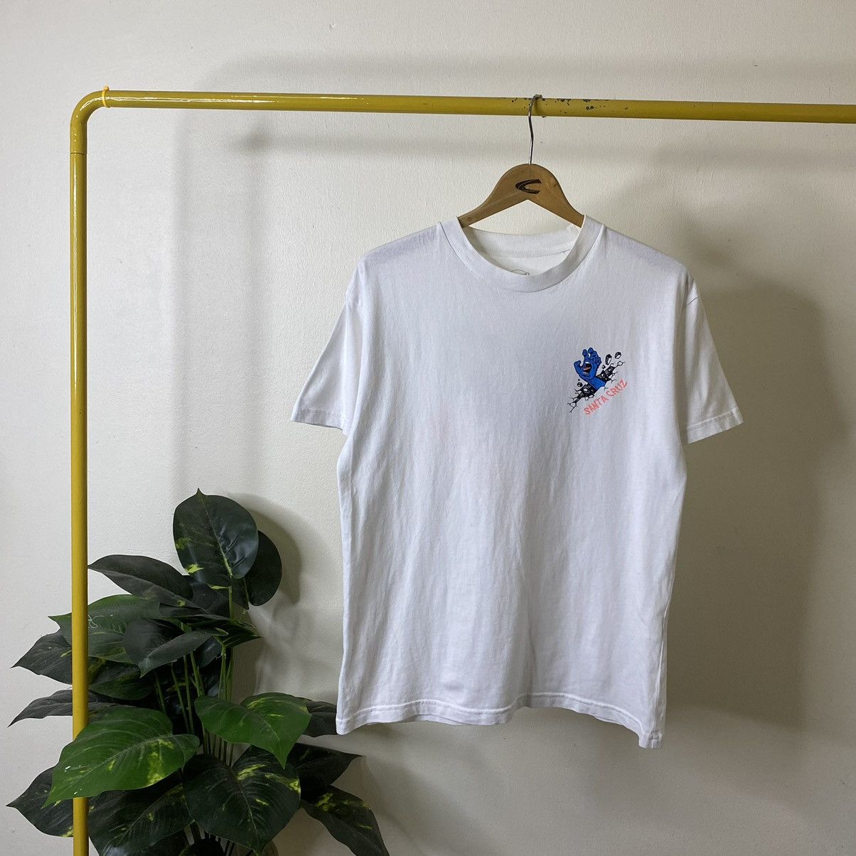 Santa Cruz Skateboards Y2K Santa Cruz Skateboards Hand Screaming Skater Streetwear Size US M / EU 48-50 / 2 - 6 Thumbnail