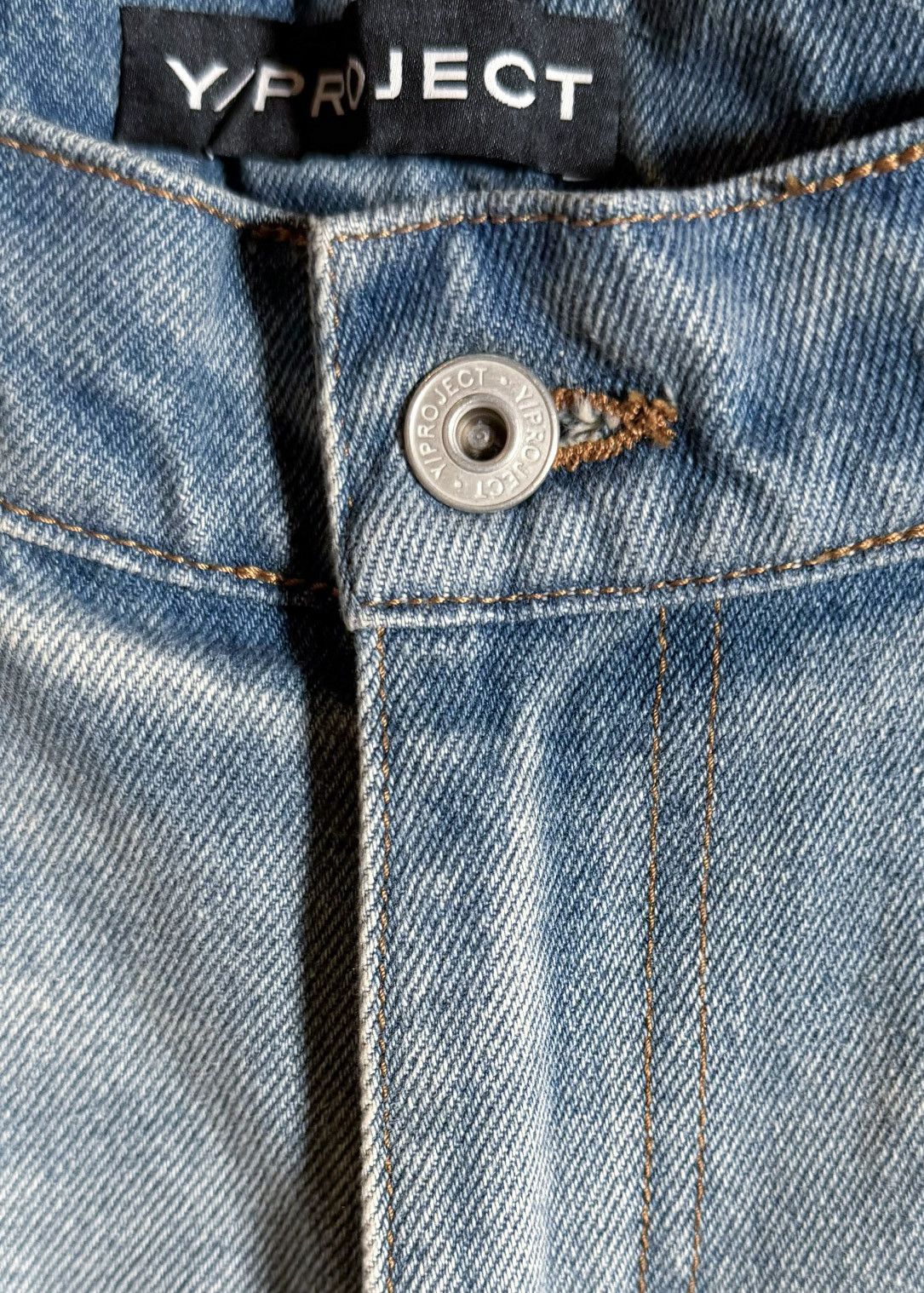 Y/Project Y/Project Washed Blue Hook-And-Eye Flare Jeans Size 25" / US 0 / IT 36 - 7 Thumbnail