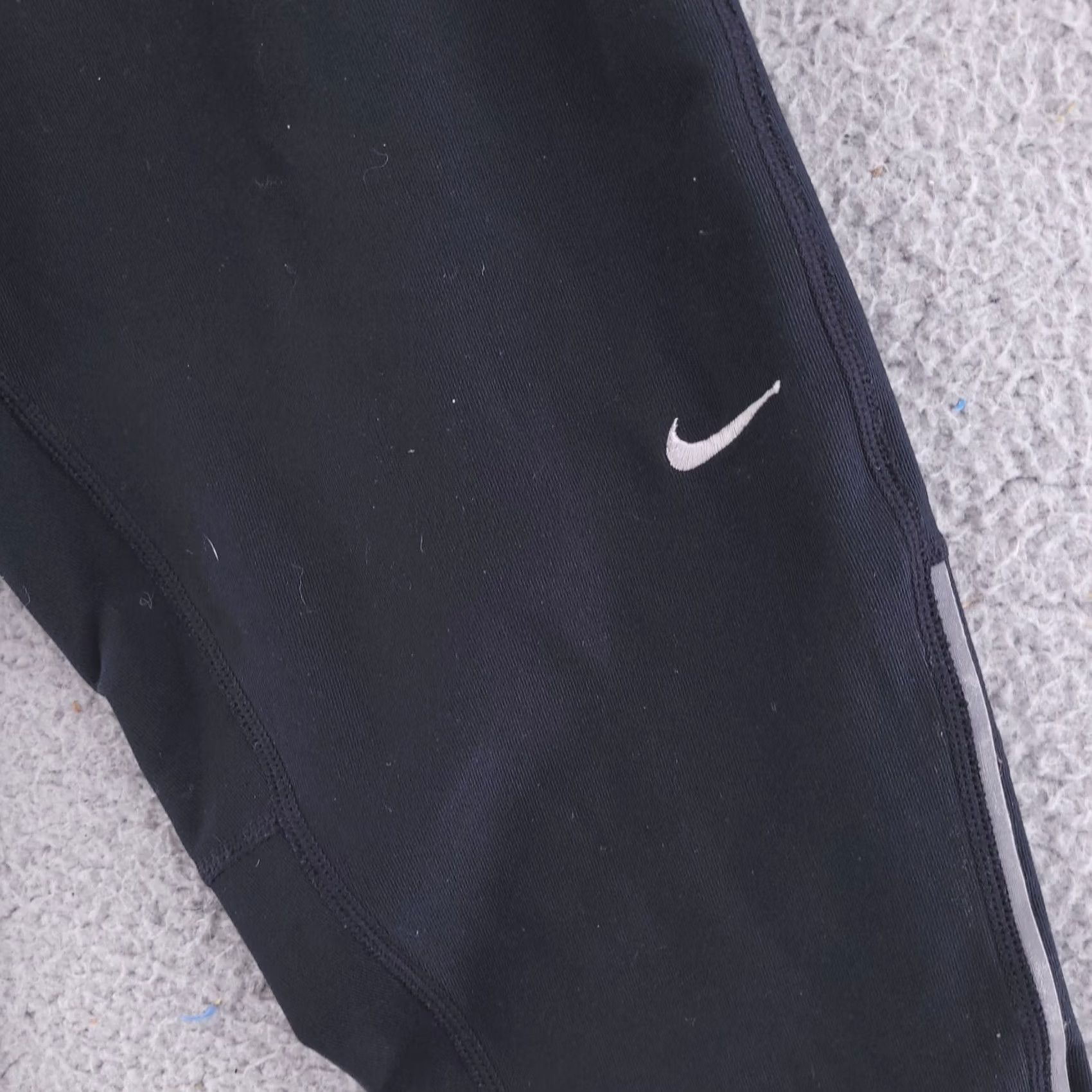Nike Nike Shorts Womens M Black Capri Filament Dri-Fit Running Knee Capris Mens? Womens Size 32" / US 10 / IT 46 - 2 Thumbnail
