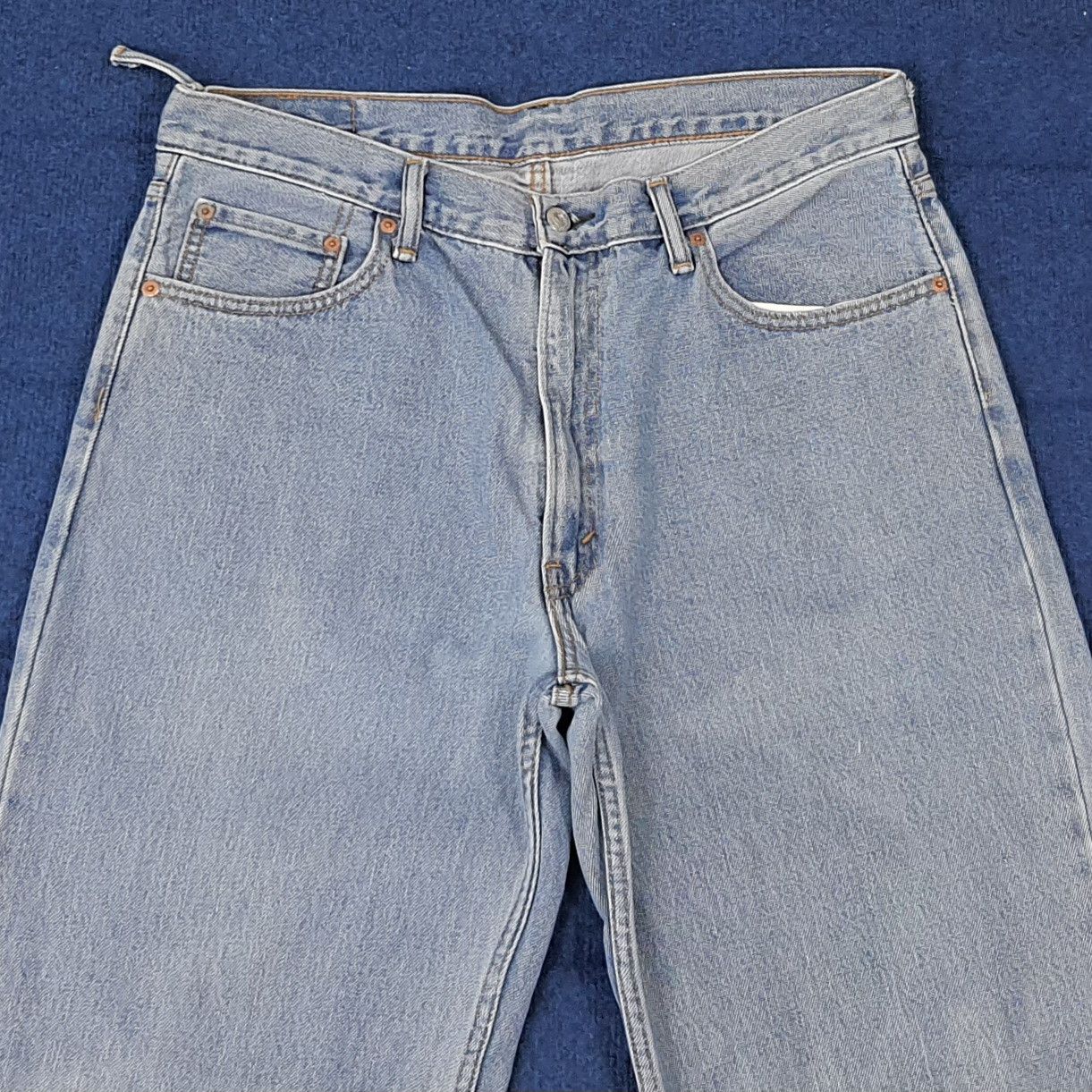 Levi's VINTAGE 90s LEVI'S 550 Distressed Light Wash Jeans C272N7 Size US 36 / EU 52 - 2 Thumbnail