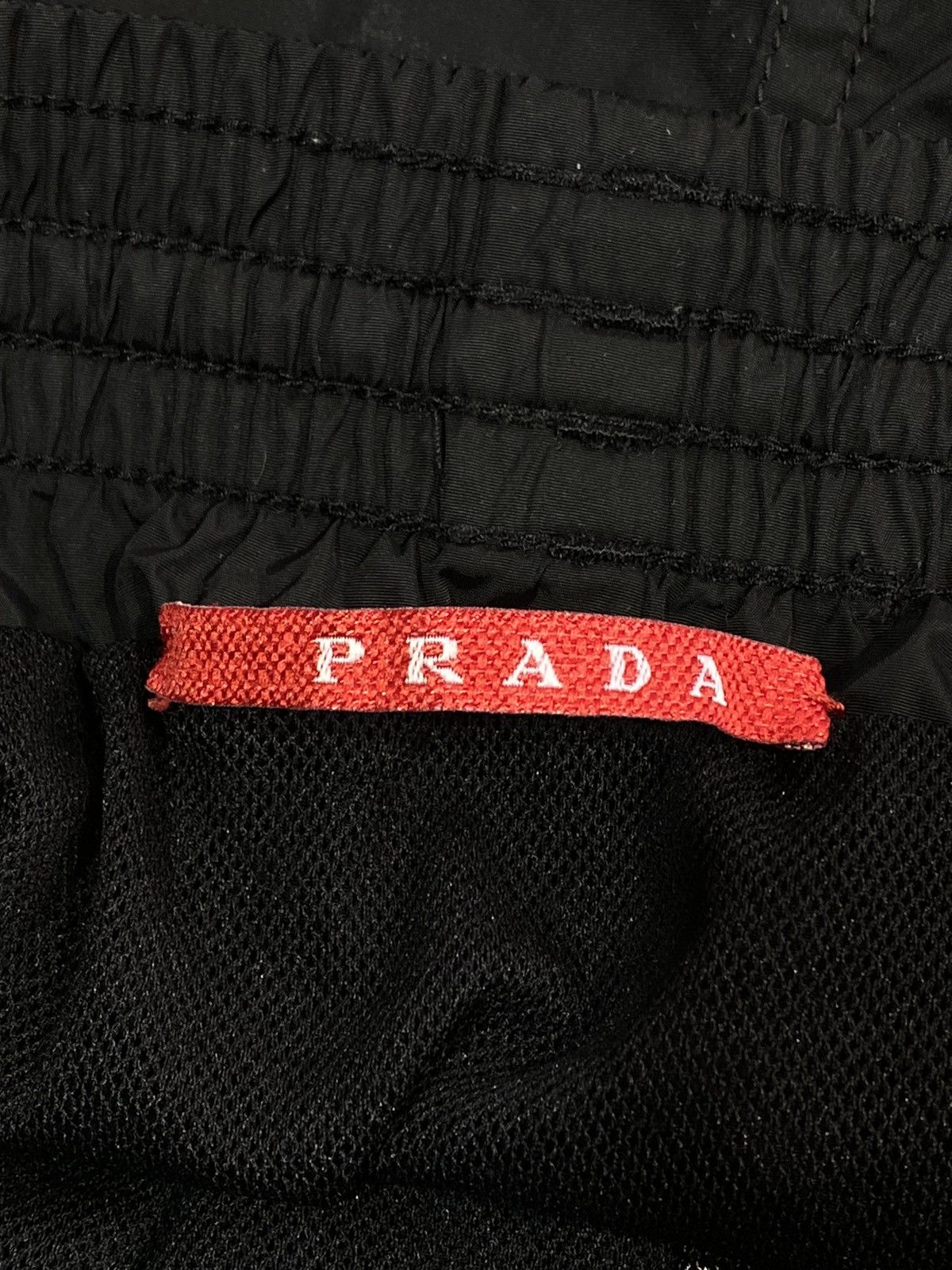 Prada Prada Red Tab S/S 2007 Women’s Nylon Shorts Size 36" / US 14 / IT 50 - 13 Thumbnail