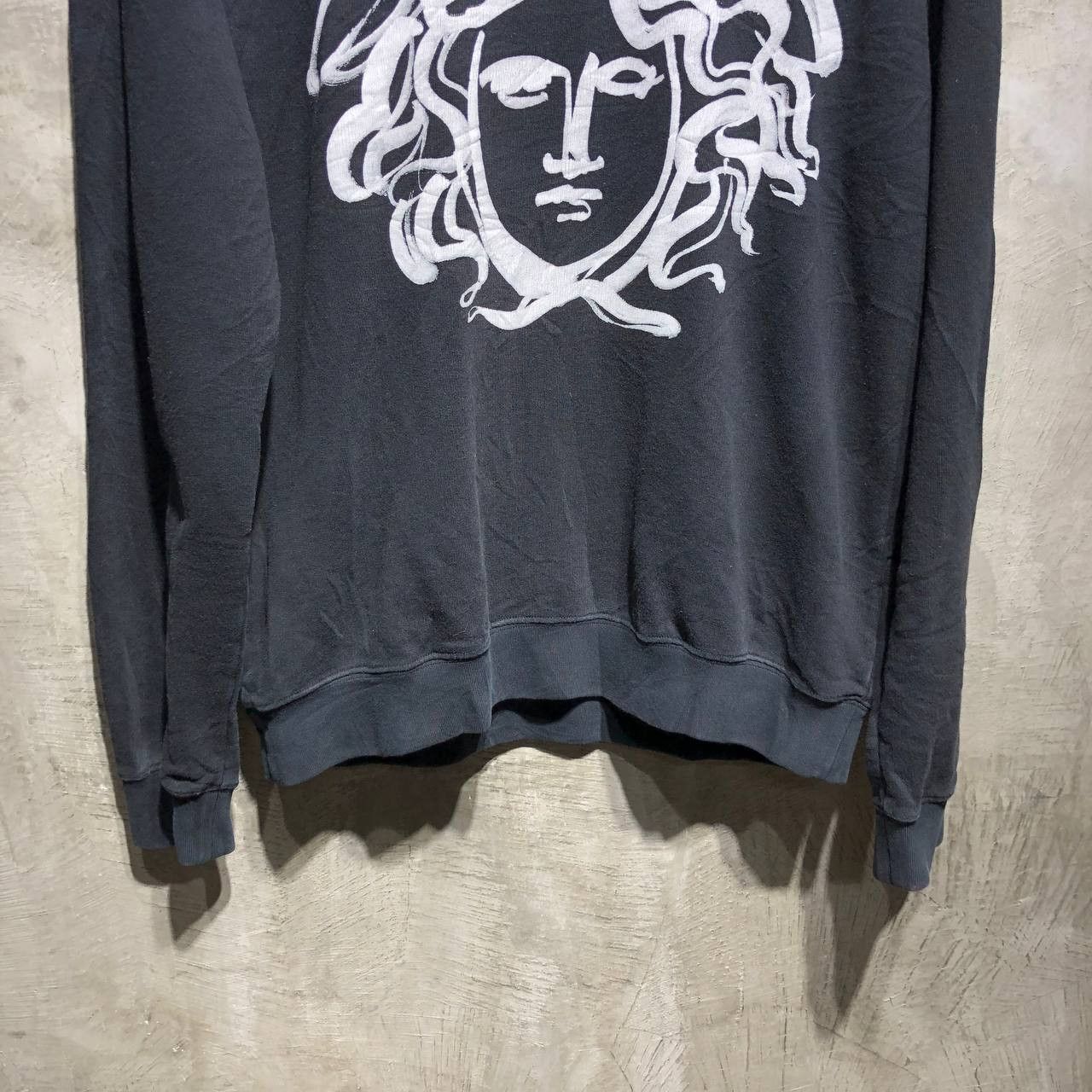 Versace Versace white medusa logo crewneck shirt Size US L / EU 52-54 / 3 - 4 Thumbnail