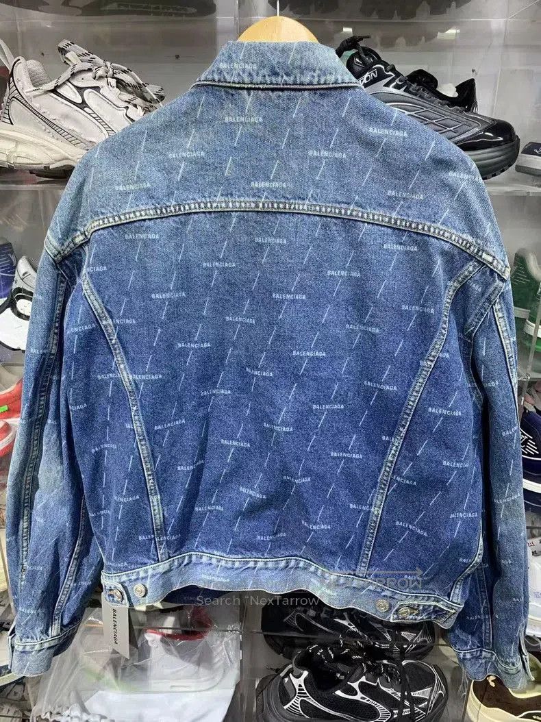 Balenciaga Balenciaga Denim Logo Print Jacket. Size US XL / EU 56 / 4 - 2 Thumbnail