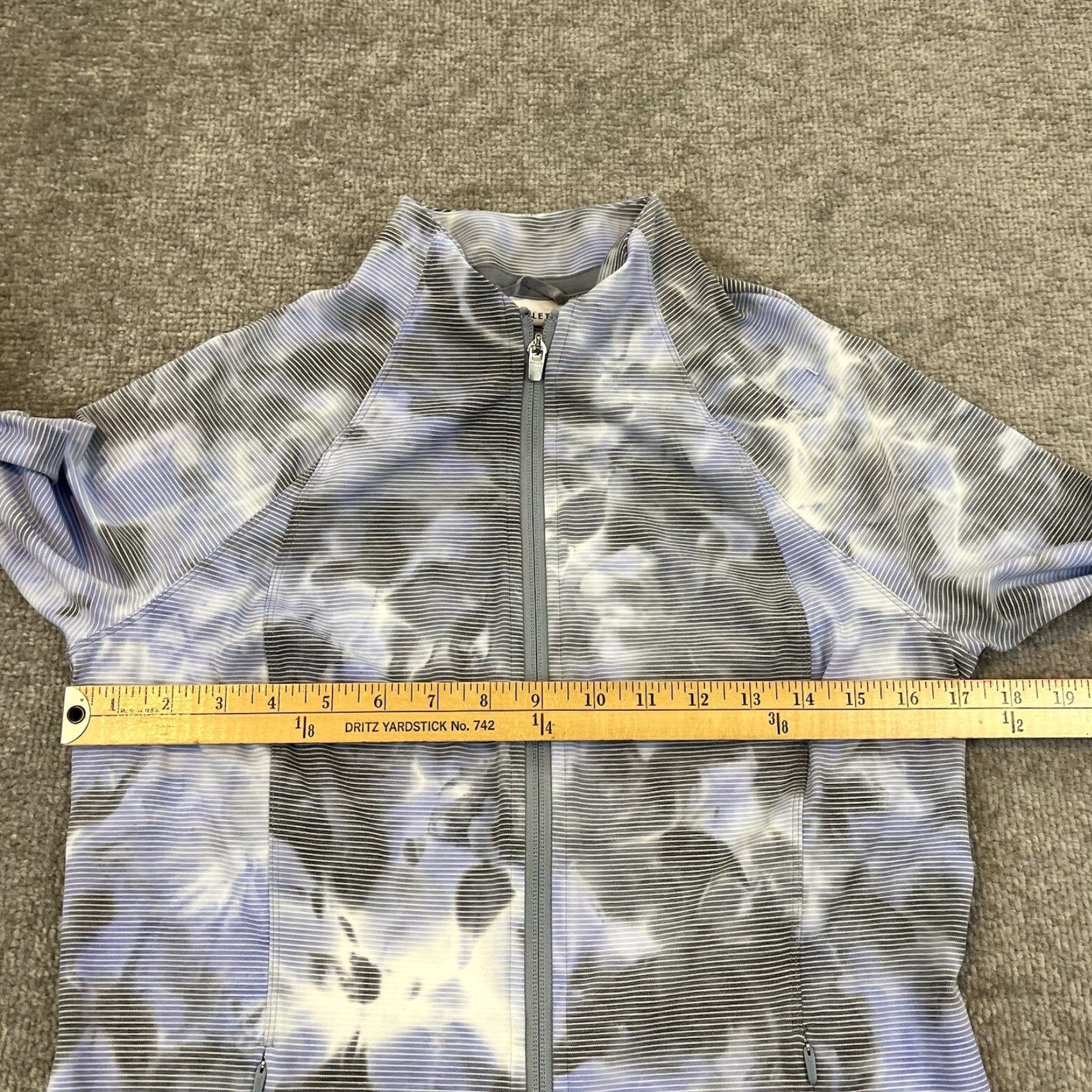 Athleta Athleta Jacket Womens Medium Salutation Jacquard Full Zip Running Tie Dye Stripe Size M / US 6-8 / IT 42-44 - 6 Thumbnail