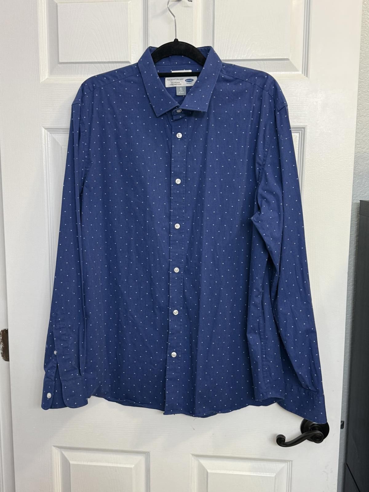 Old Navy Old Navy Mens The Signature Shirt Size XL Slim Fit Blue Size US XL / EU 56 / 4 - 1 Thumbnail