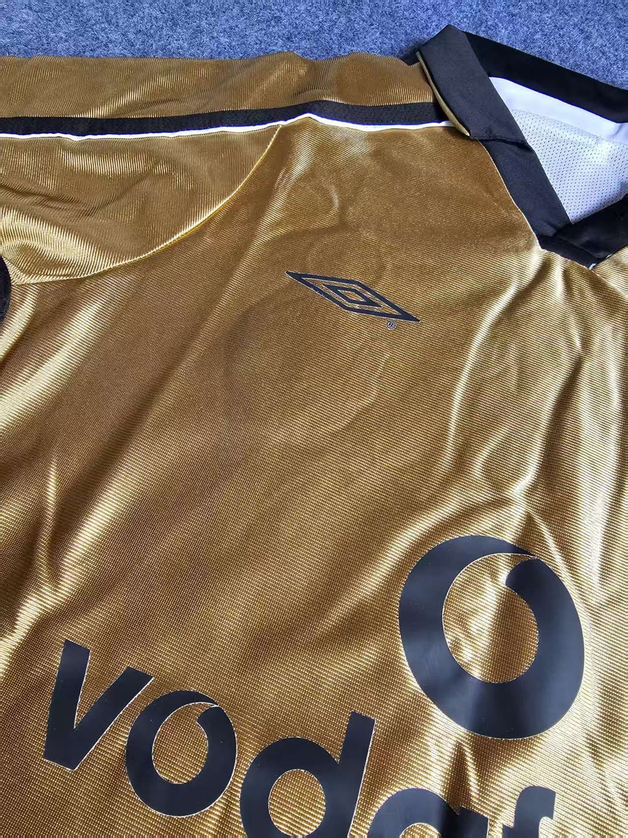 Other 2001 02 MUFC Jersey Double Side Size US M / EU 48-50 / 2 - 7 Thumbnail