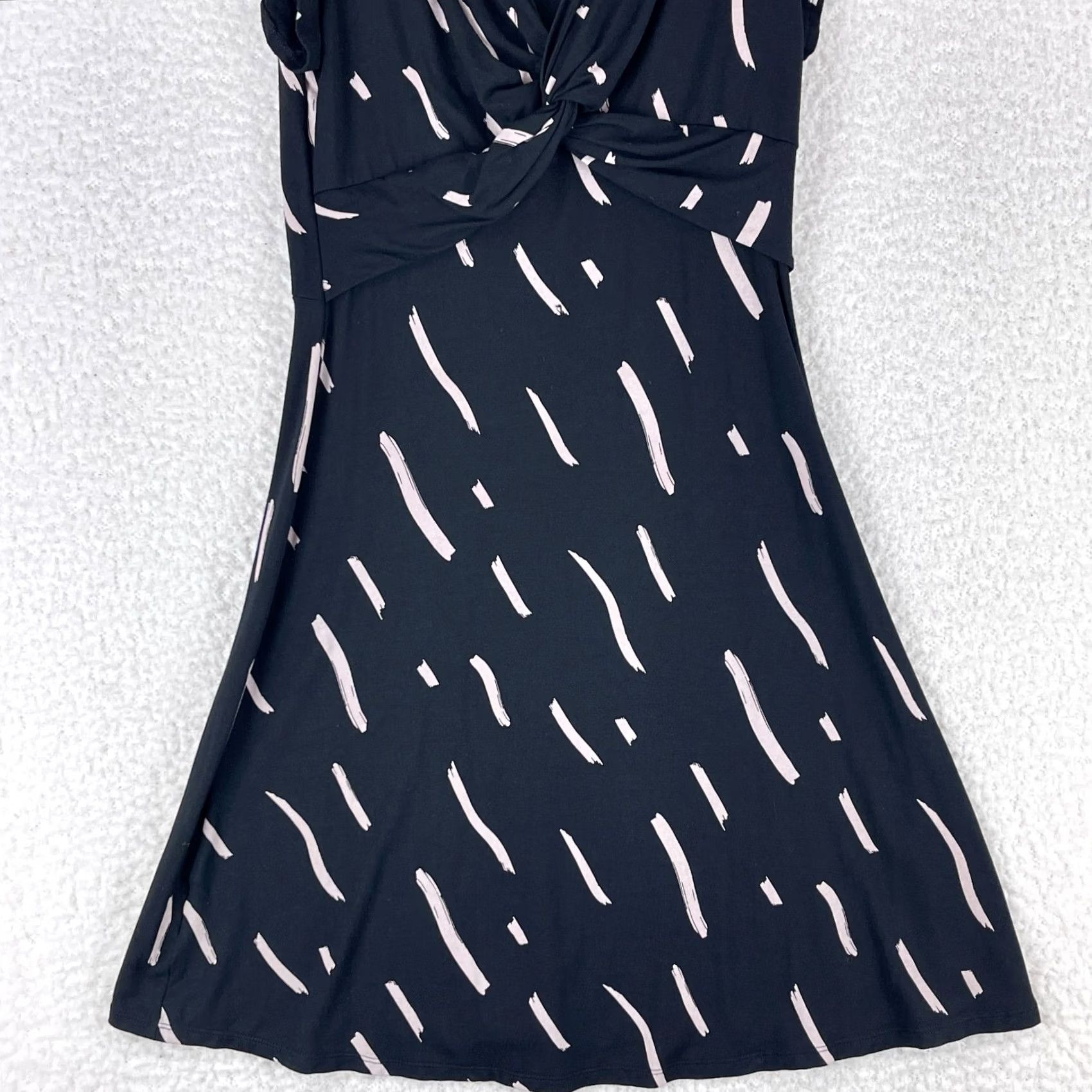 Loft LOFT Black Short Cap Sleeve Front Knot V-Neck Knee Length Dress XS Womens Size XS / US 0-2 / IT 36-38 - 3 Thumbnail