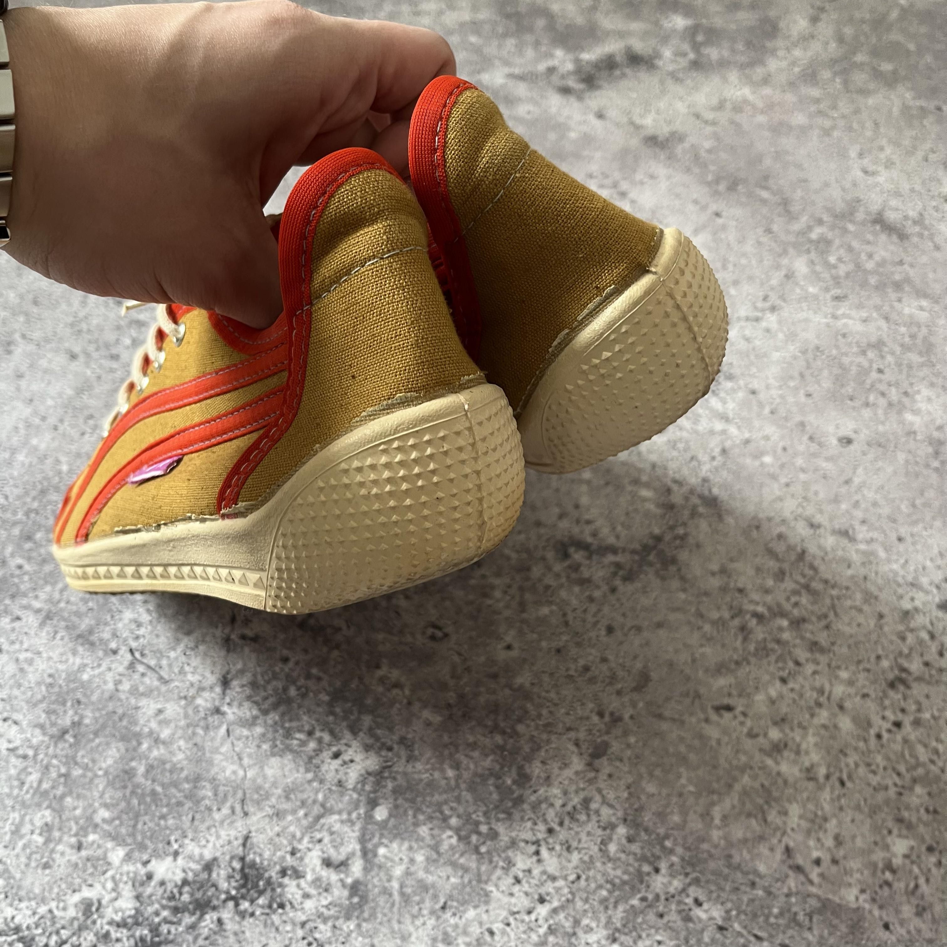 Vintage Vintage '91 Made in Ukraine Unique Sneakers Size US 9 / EU 42 - 7 Thumbnail