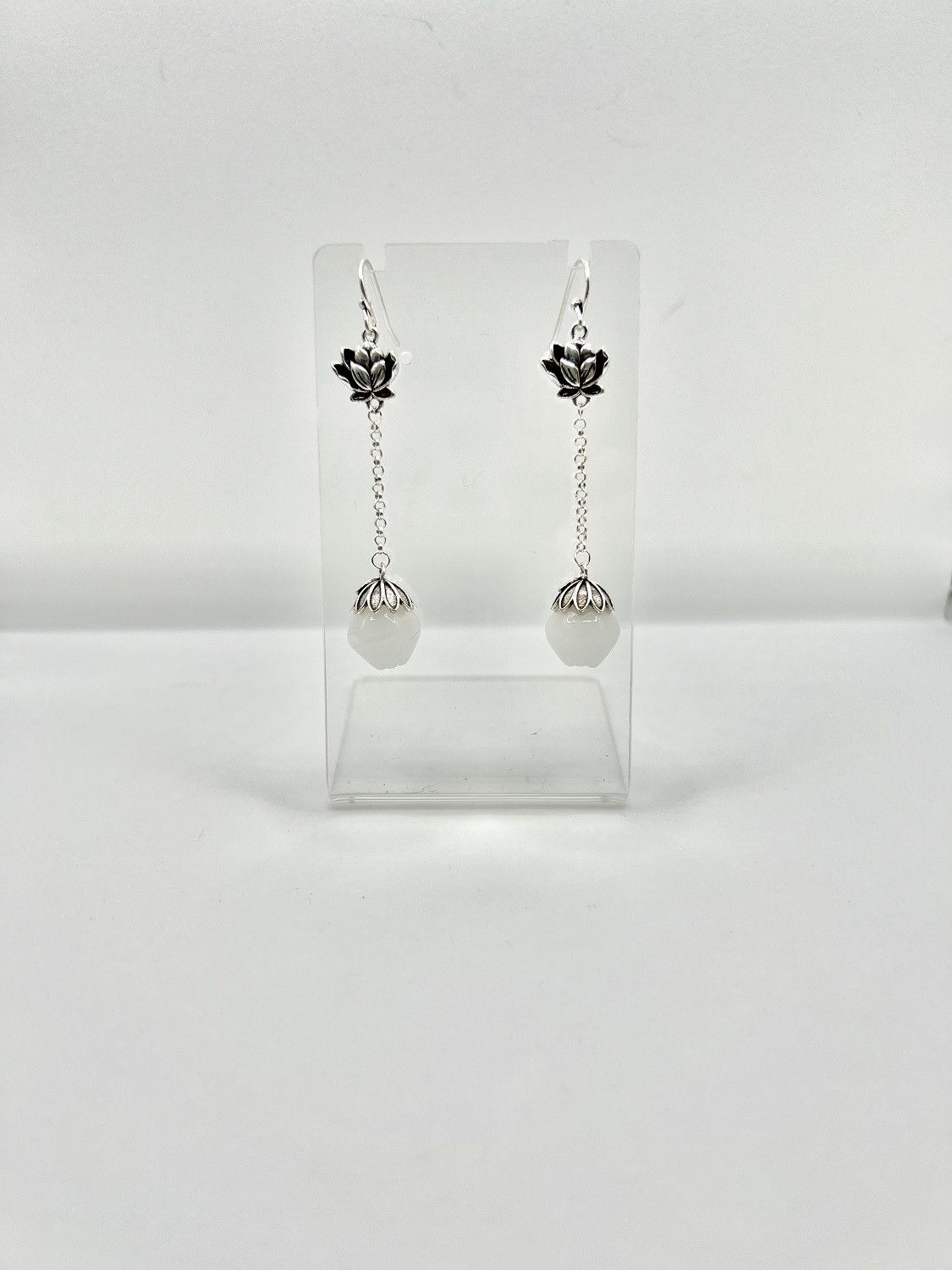 Jewelry White Jade Silver Dangle Earrings Size ONE SIZE - 1 Thumbnail