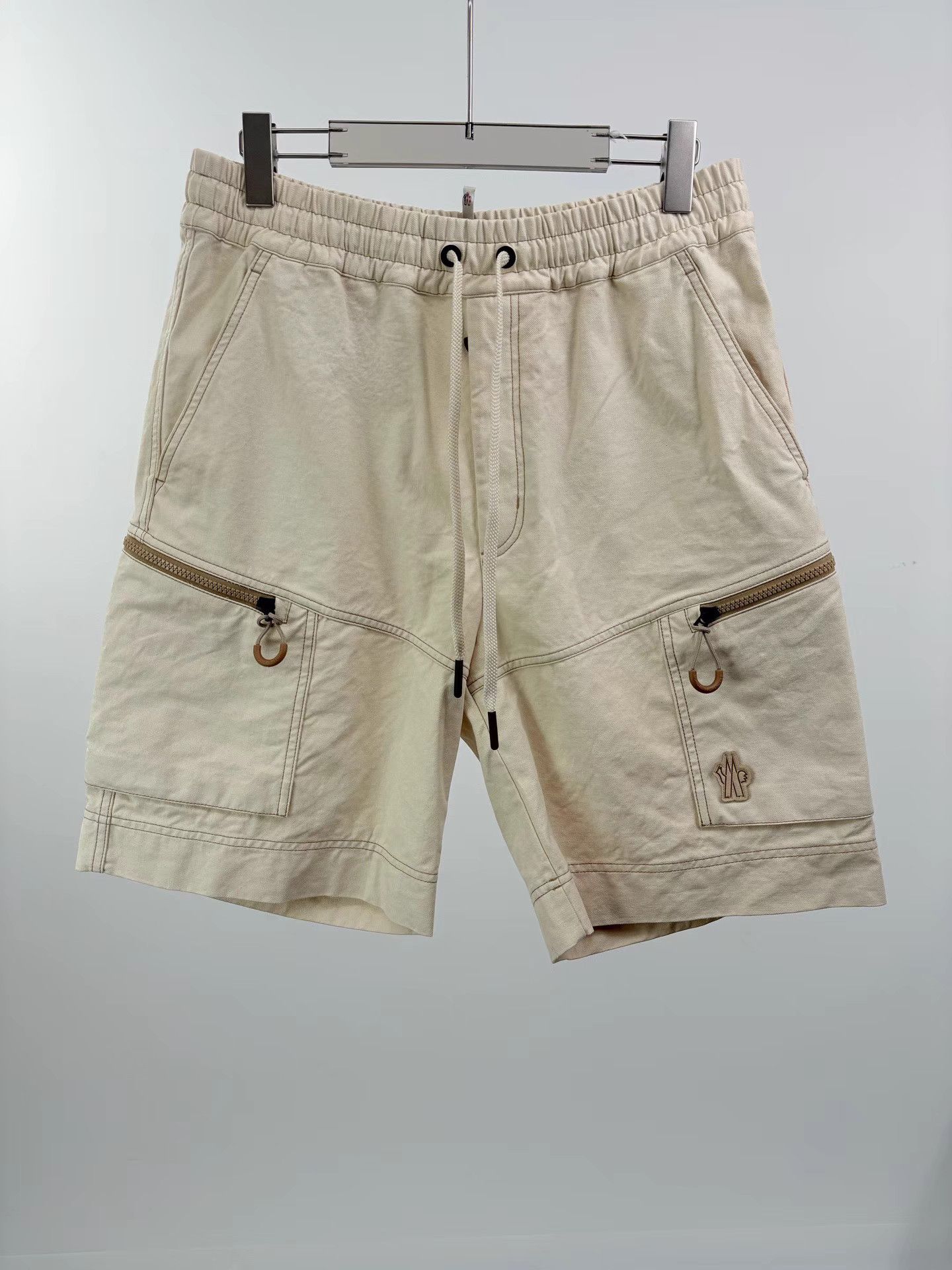 Moncler MONCLER New Beige Shorts Size US 33 - 1 Thumbnail