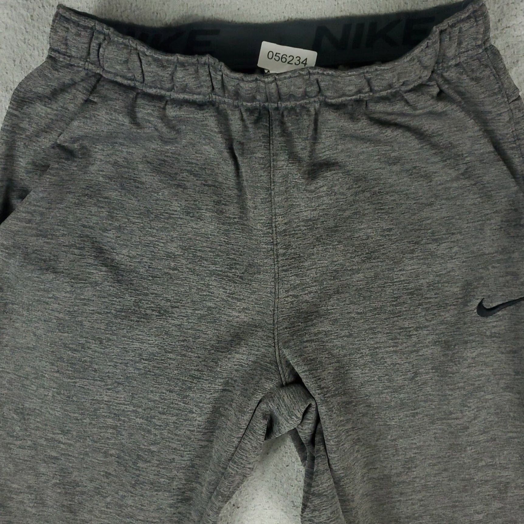 Nike Nike Pants Joggers Mens Size M Gray Therma Fit Pockets Sweatpants Fleece Cotton Polyester Tie Zipper Pocket Nike Swoosh Dri Fit Size US 31 - 2 Thumbnail