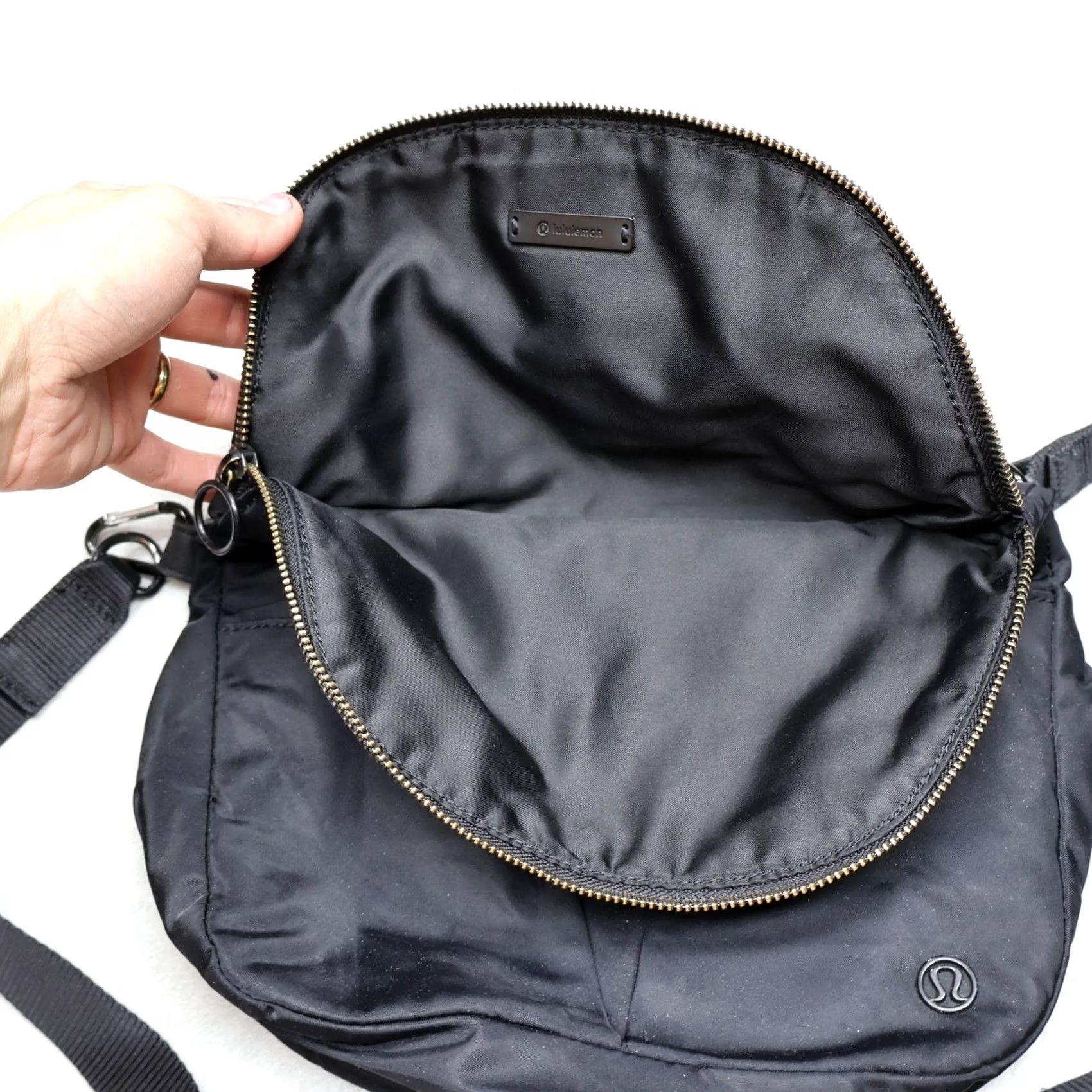 Lululemon Lululemon Bag Womens Black Sling Crossbody Water Repellant All Night Festival Size ONE SIZE - 6 Thumbnail
