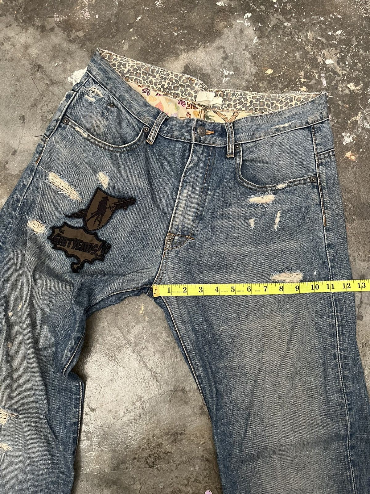 Japanese Brand Vintage Distressed Denim Jeans Sun Faded Destroyed Wash Size US 34 / EU 50 - 16 Thumbnail