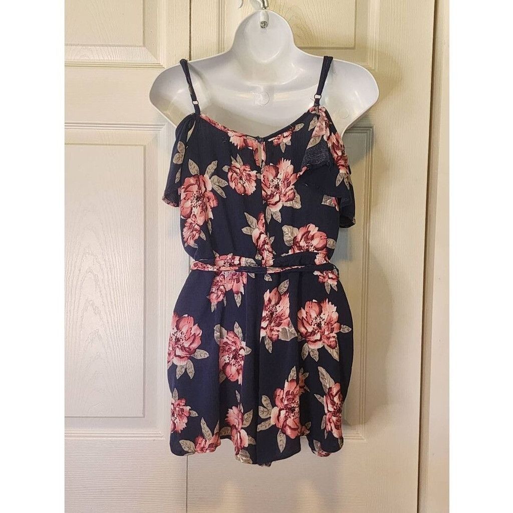 Other Charlotte Russe Floral Romper Size 28" / US 6 / IT 42 - 4 Thumbnail