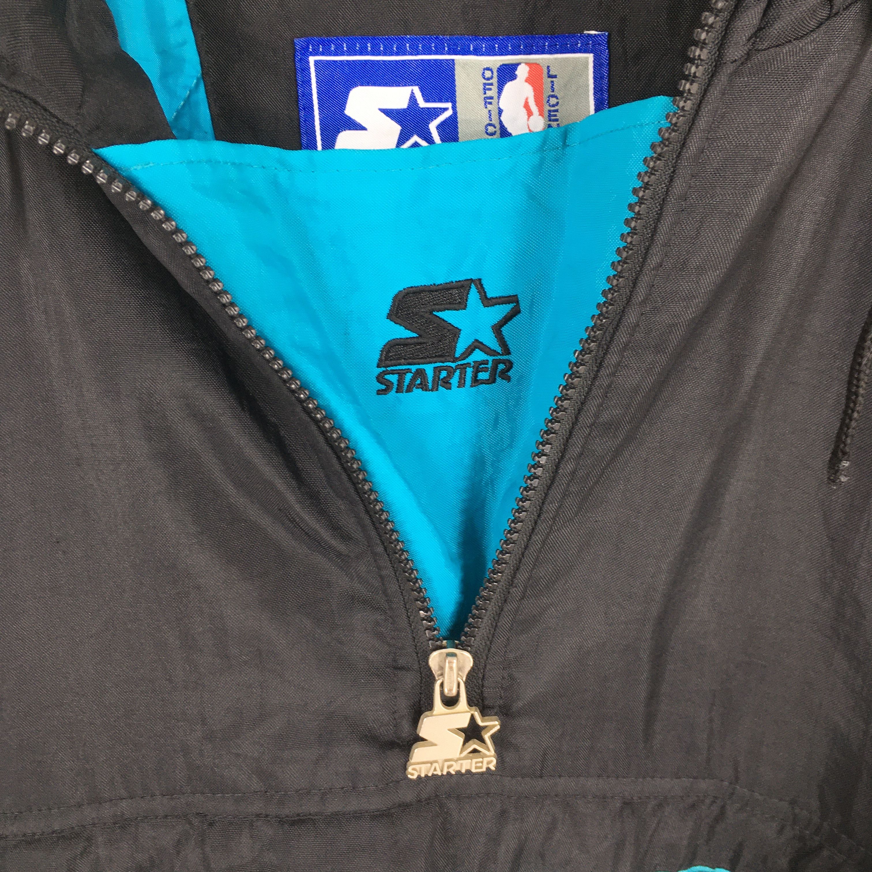 NBA Vintage Charlotte Hornets Nba Basketball Jacket XLarge Size US XL / EU 56 / 4 - 6 Thumbnail
