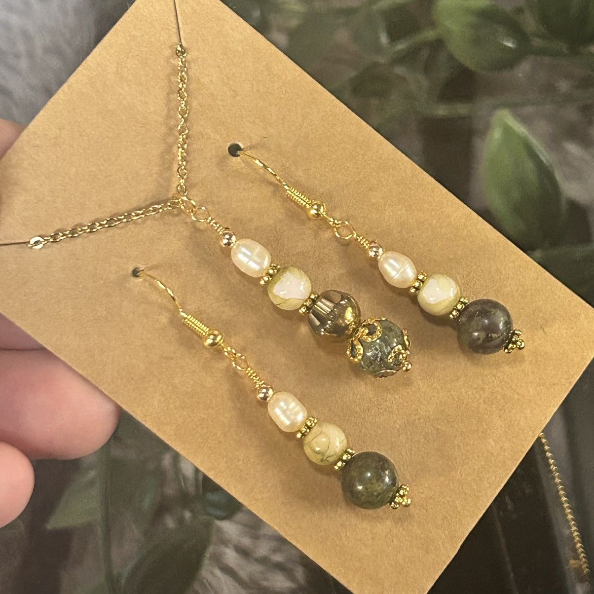 Handmade Handcrafted dragon blood di-cut glass genuine pearl set Size ONE SIZE - 1 Thumbnail
