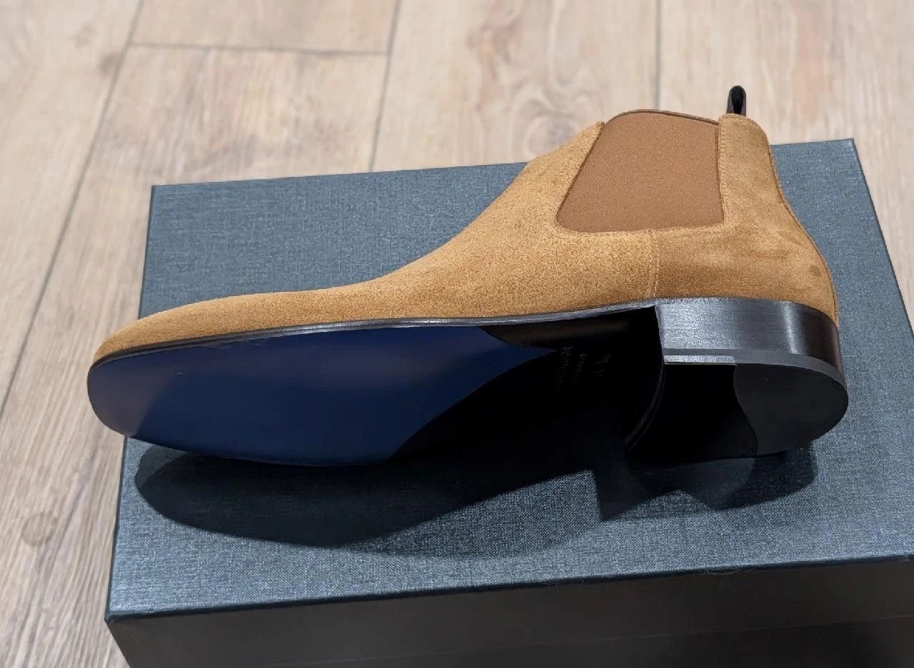 Stuart Weitzman Stuart Weitzman Adwin Suede Chelsea Boots Tan 44 US 11 Size US 11 / EU 44 - 6 Thumbnail