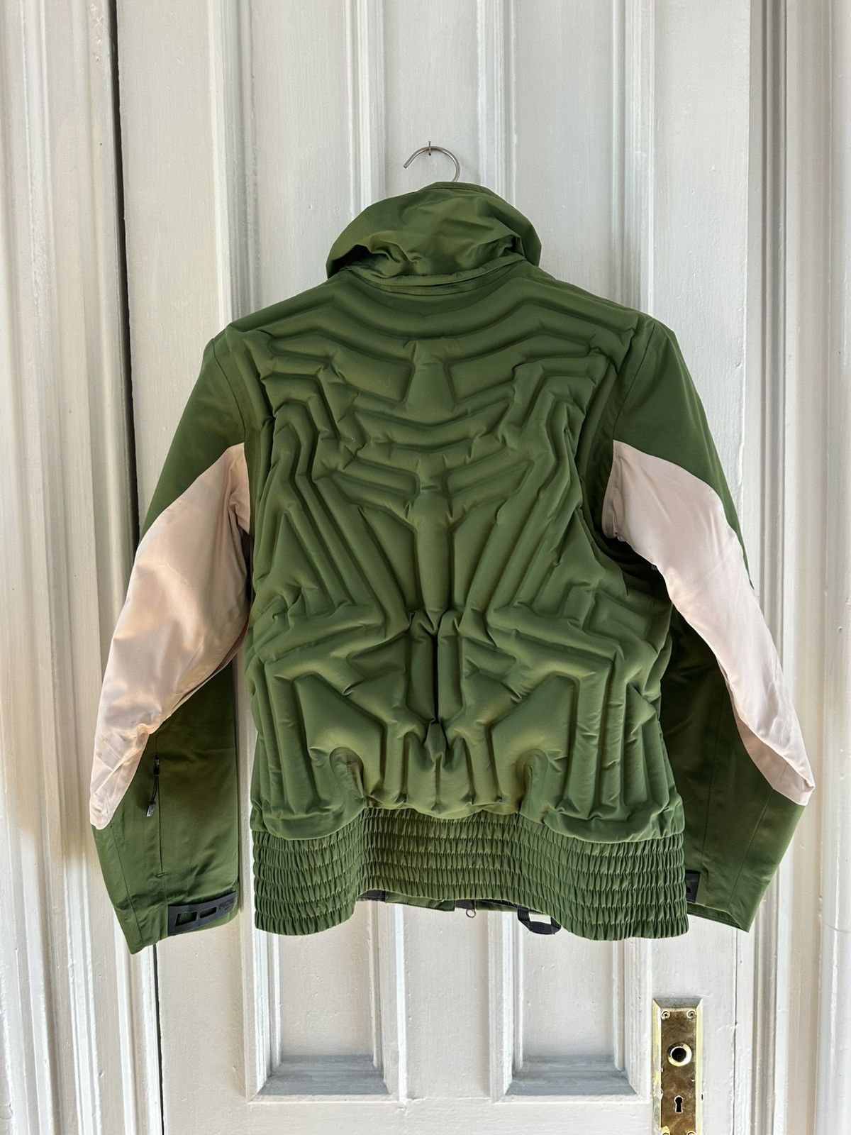 Nike ACG Rare 2008 Nike ACG Inflatable Jacket Size US M / EU 48-50 / 2 - 2 Thumbnail