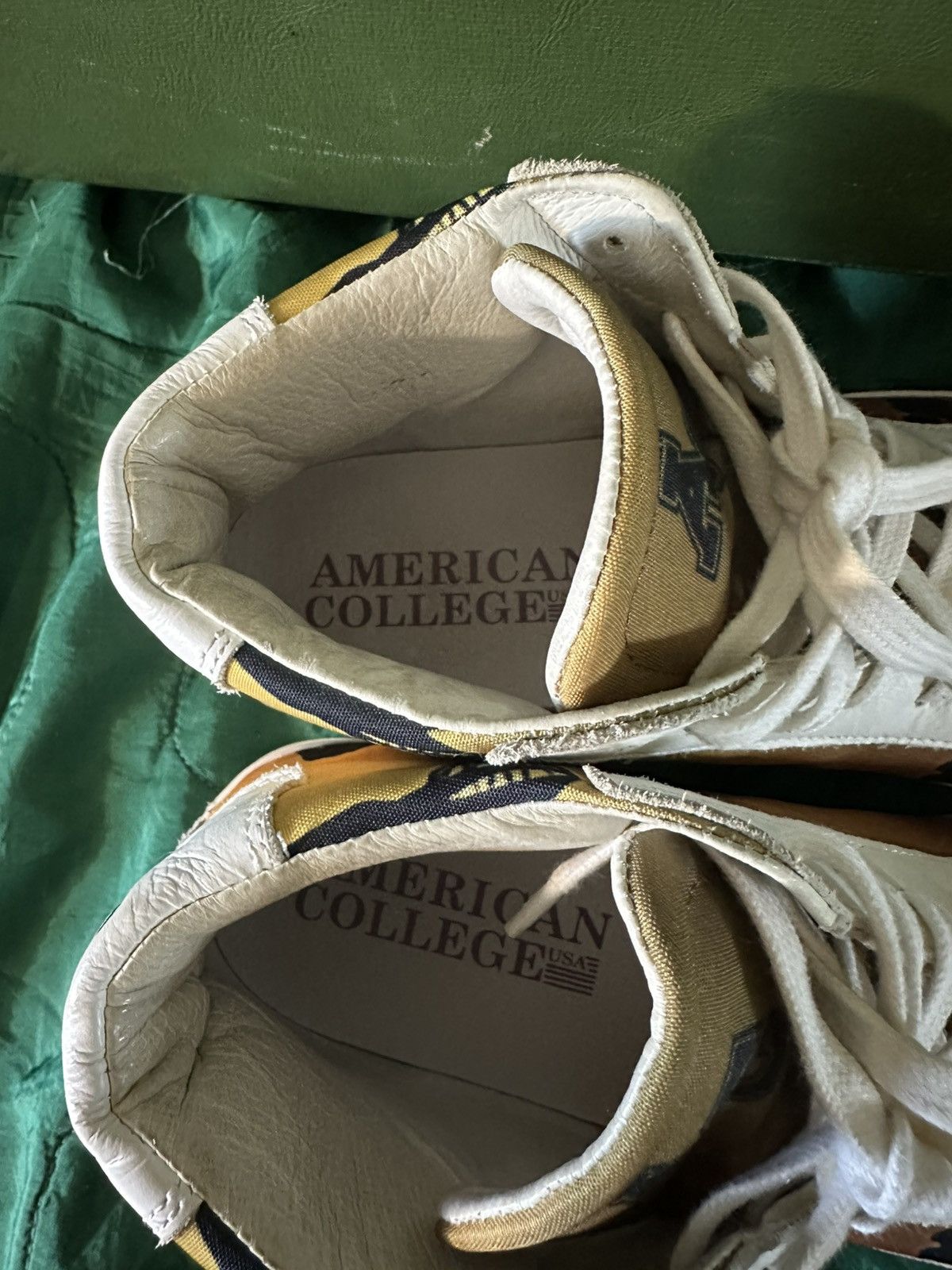 Other American College Basketball Canvas Sneakers Size US 10 / EU 43 - 9 Thumbnail