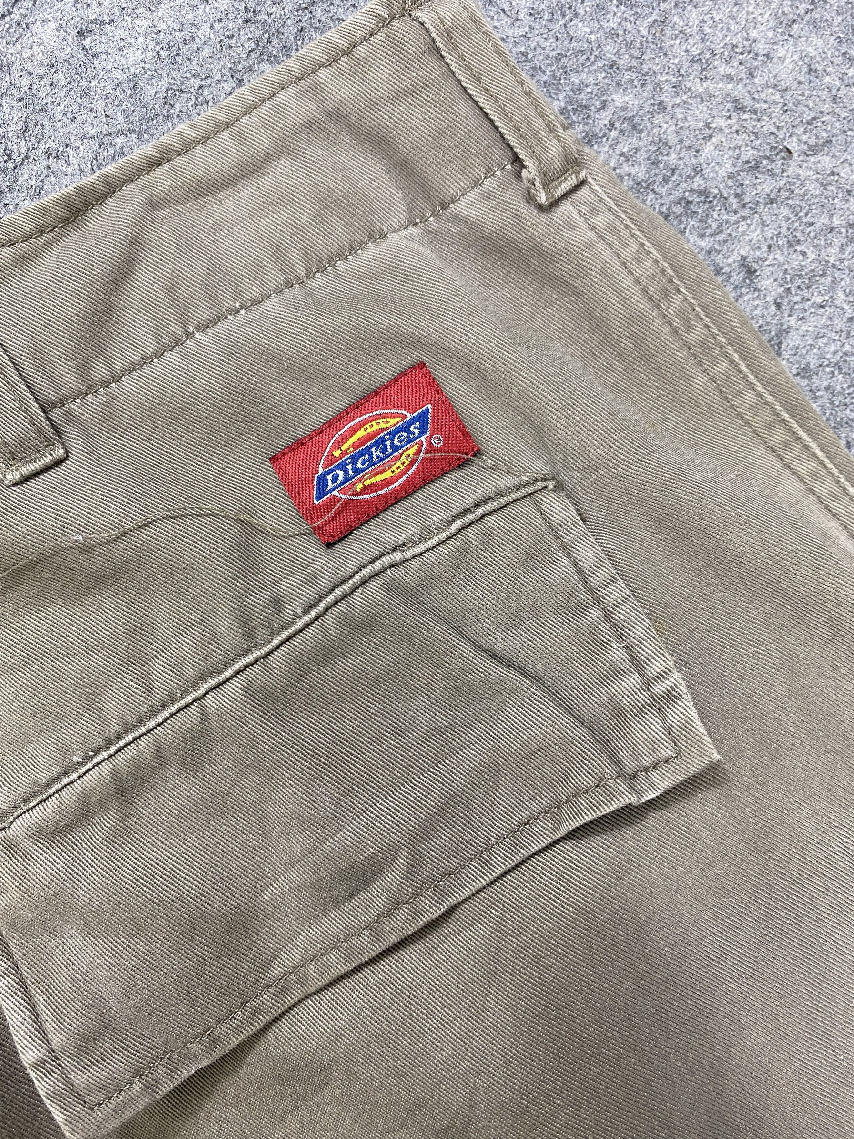 Dickies Vintage Dickies Cargo Sun Faded Baggy Pants 33x28 -CP252 Size US 33 - 10 Thumbnail
