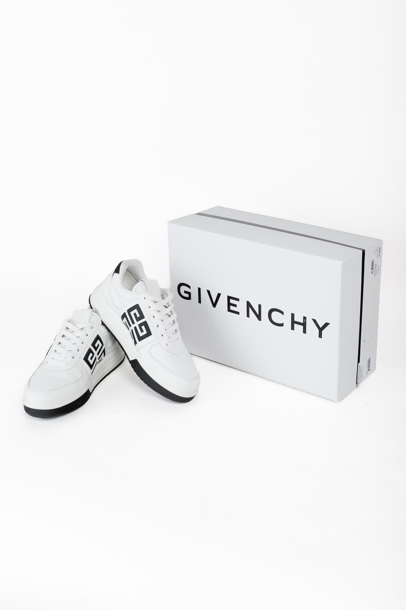 Givenchy Givenchy White & Black G4 Leather Sneakers Size US 6.5 / EU 39-40 - 13 Thumbnail