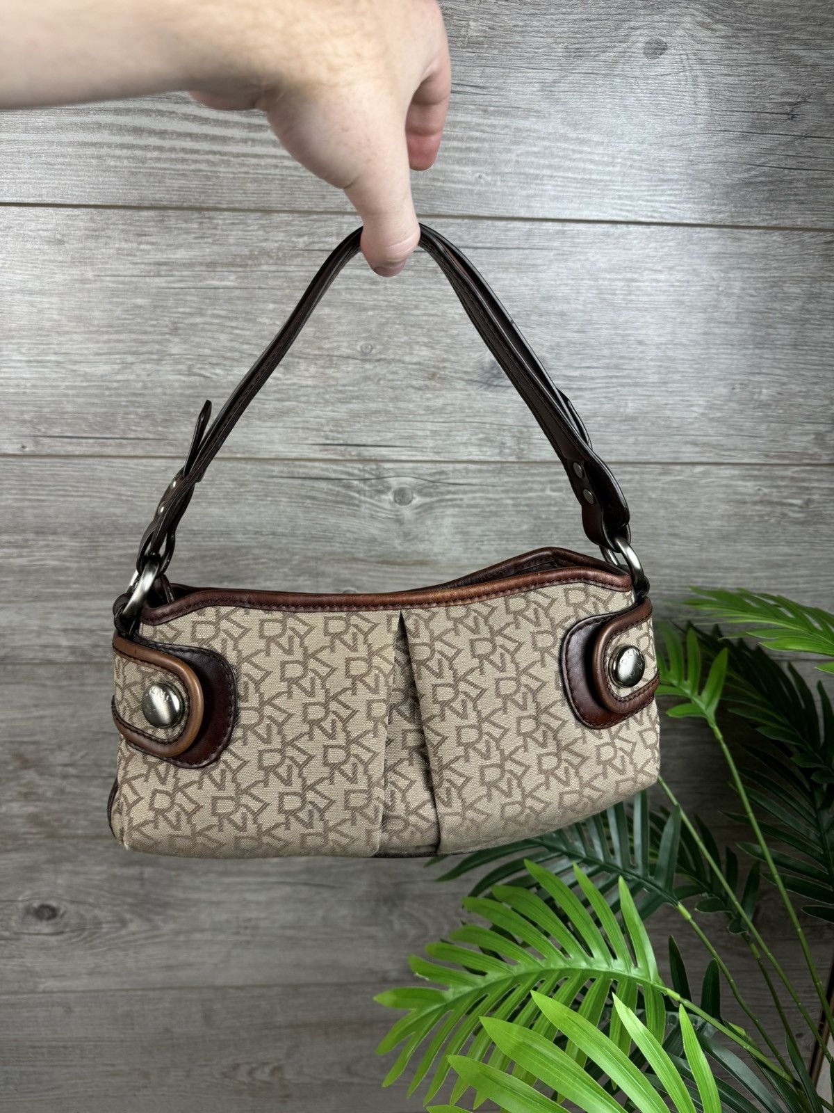 DKNY DKNY WOMEN'S SHOULDER BAG MONOGRAM Y2K JAPANESE STYLE Size ONE SIZE - 6 Thumbnail