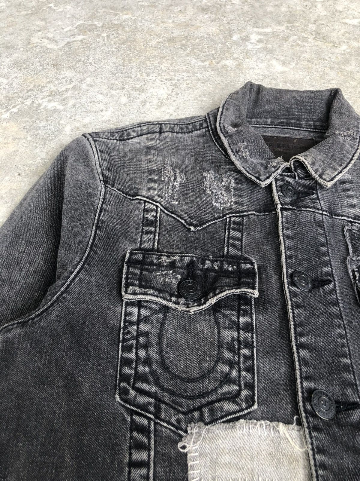 True Religion True Religion Denim Jacket Boro Patchwork Distressed Size US M / EU 48-50 / 2 - 13 Thumbnail
