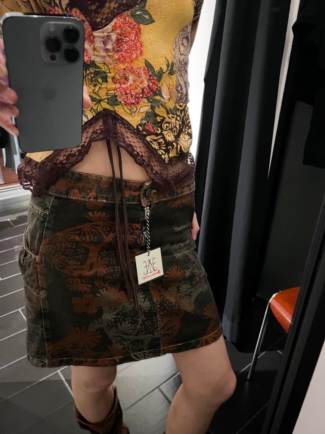 Kenzo Kenzo Vintage Printed Denim Low-Rise Short Skirt Size M Size 27" / US 4 / IT 40 - 3 Thumbnail